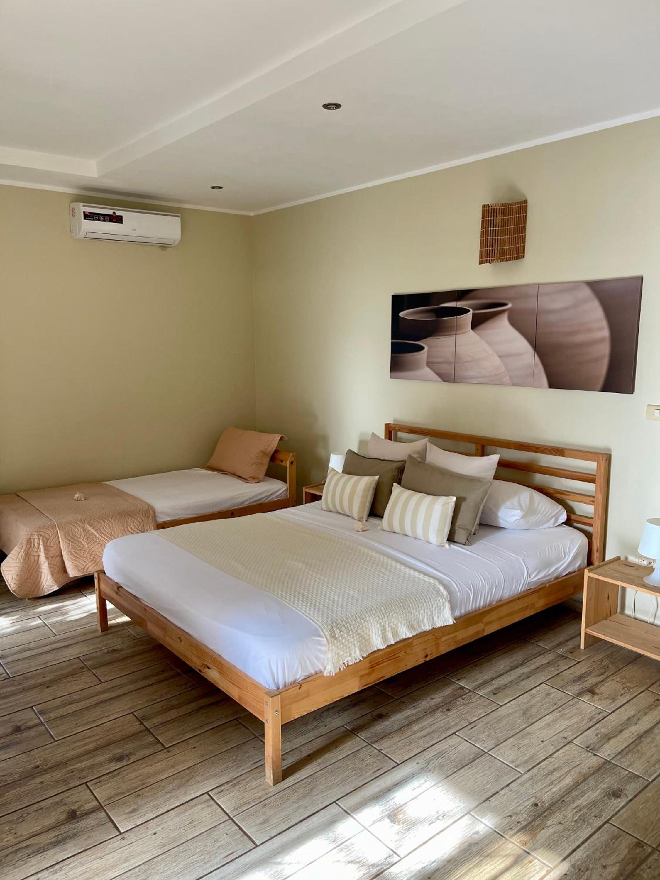 Studio Apartment photo 3