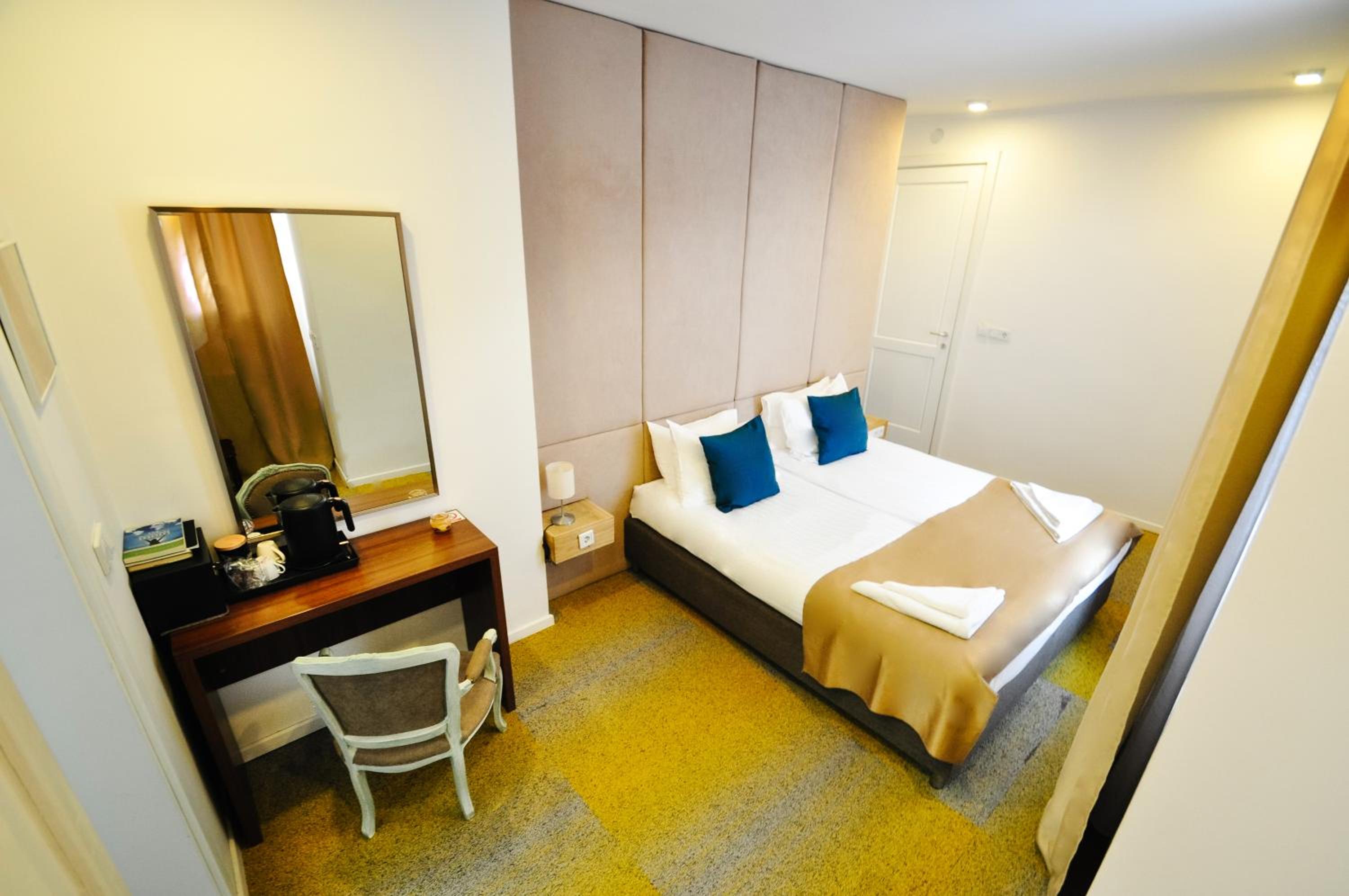 Deluxe Double or Twin Room - Photo 56