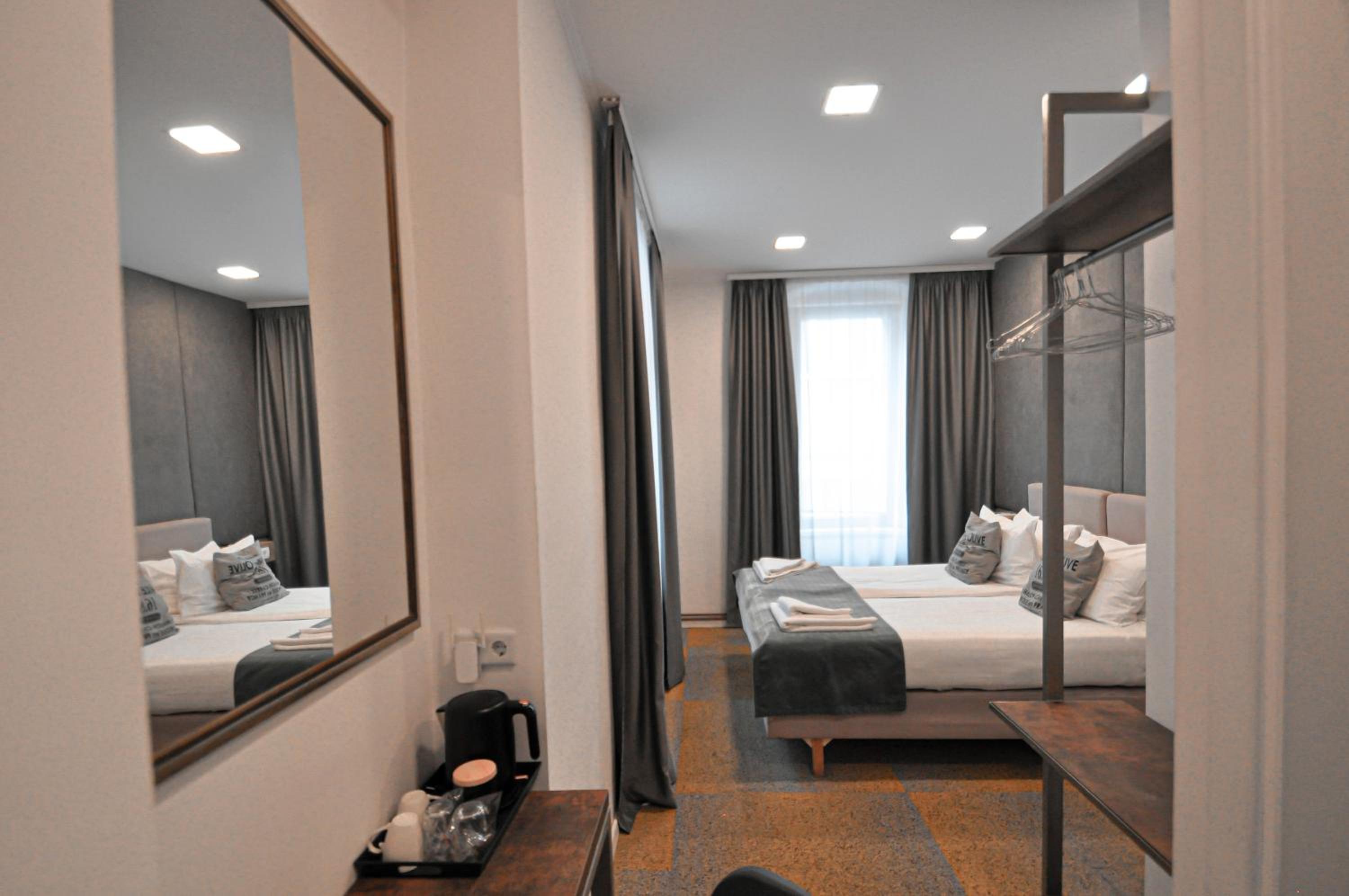 Deluxe Double or Twin Room - Photo 32