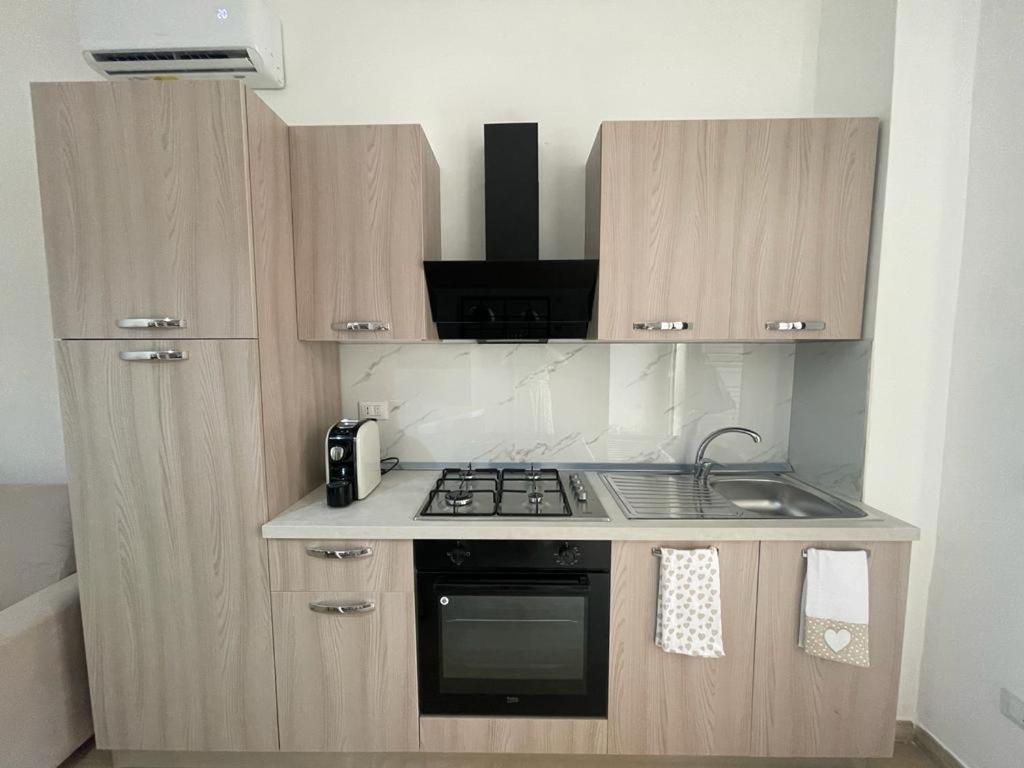 One-Bedroom Apartment - Photo 11