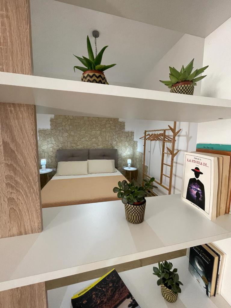 One-Bedroom Apartment - Photo 7