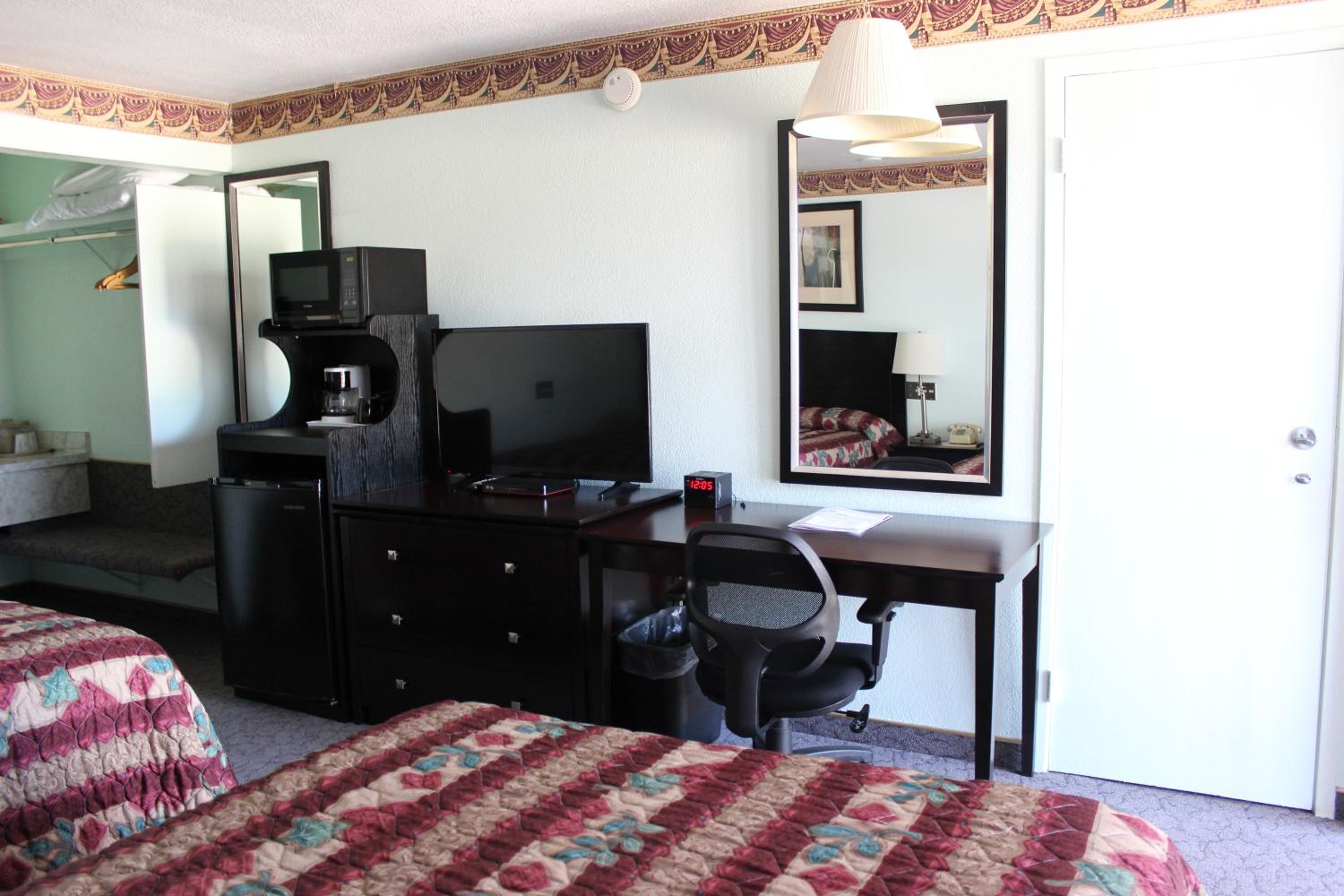 Double Room with Two Double Beds photo 1