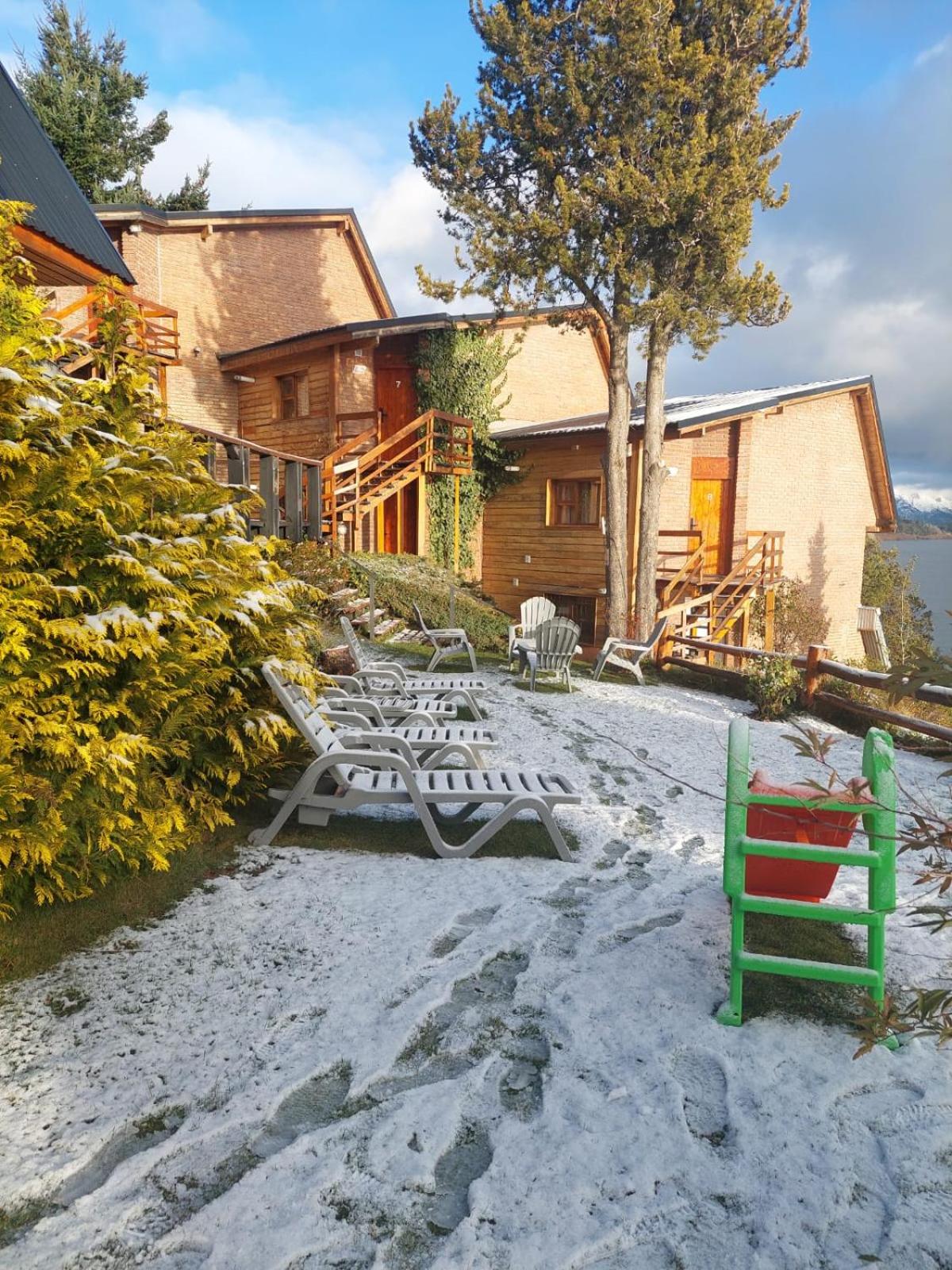 Bungalow - Water Front  photo 2