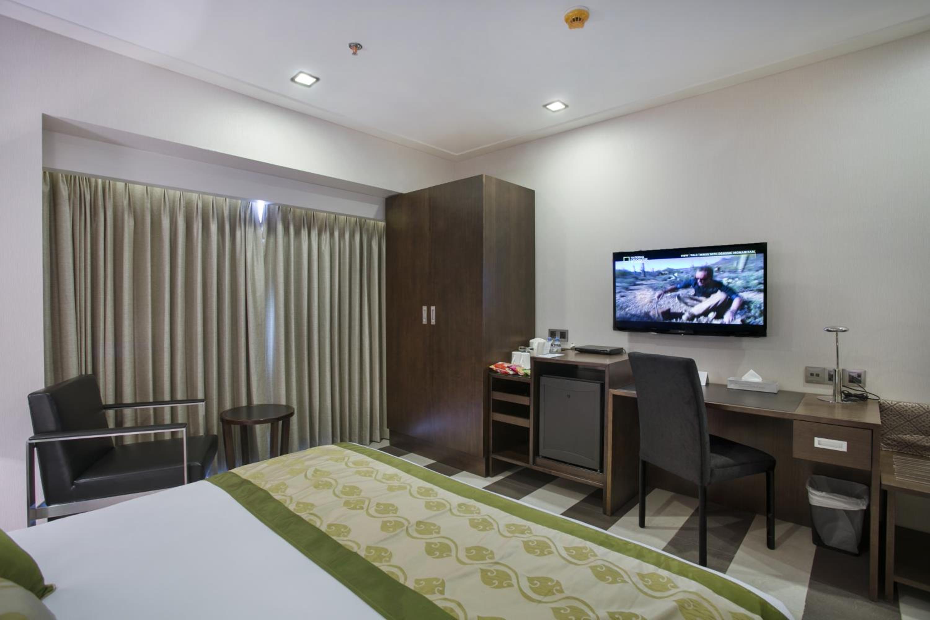 Deluxe Double Room photo 2