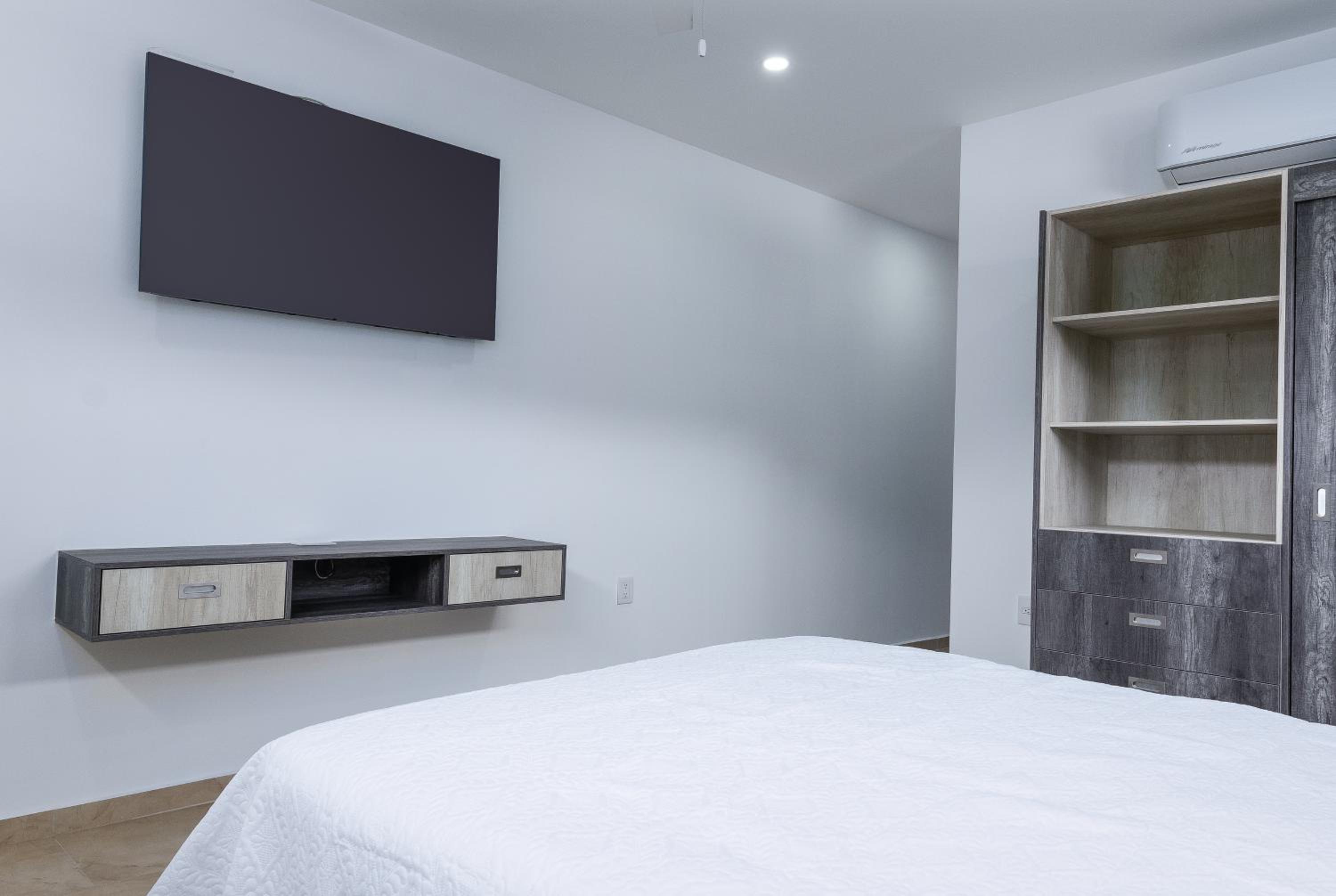 Standard Double Room - Photo 3