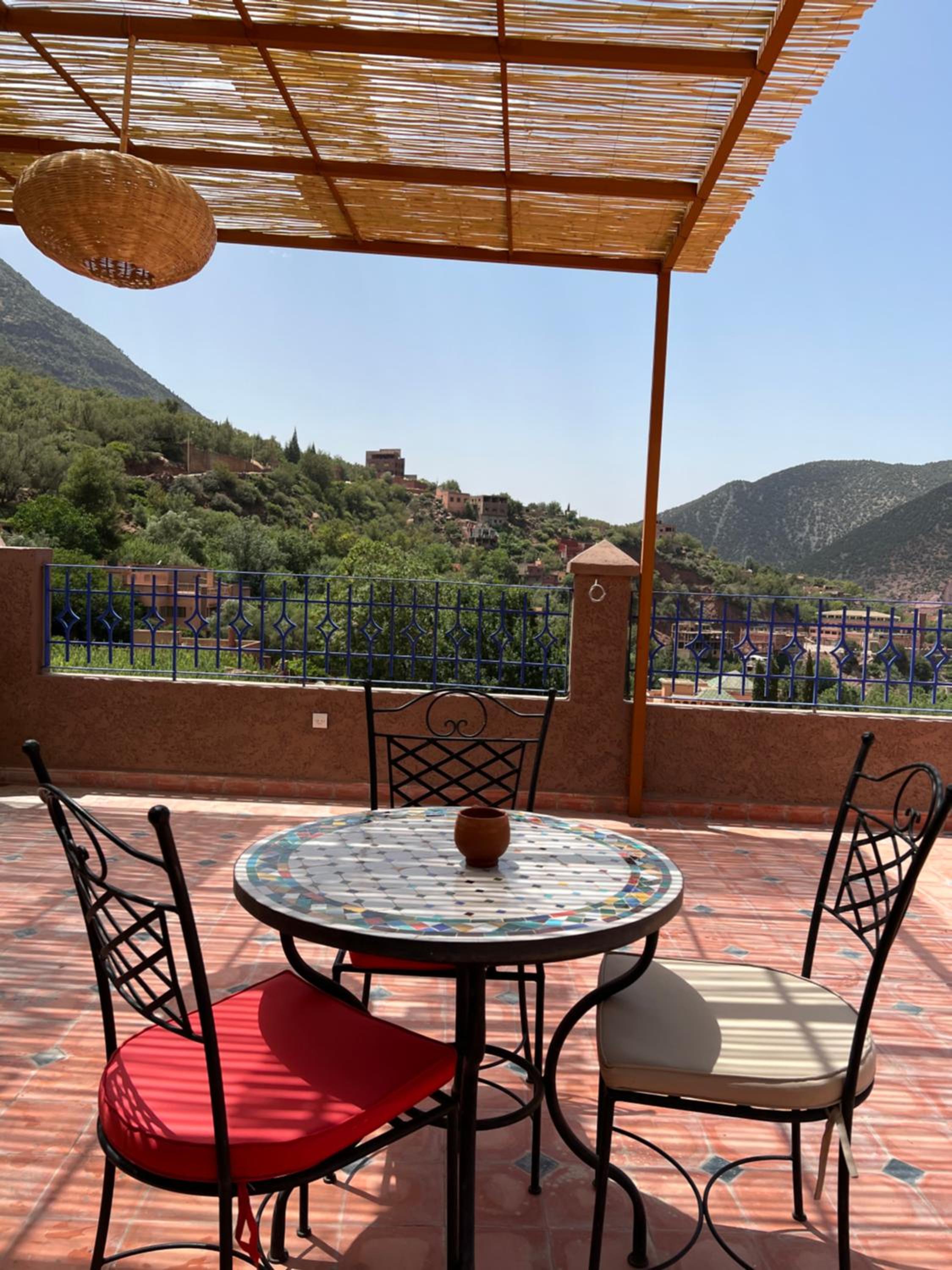 One-Bedroom Apartment with Balcony and Mountain View   - Photo 61