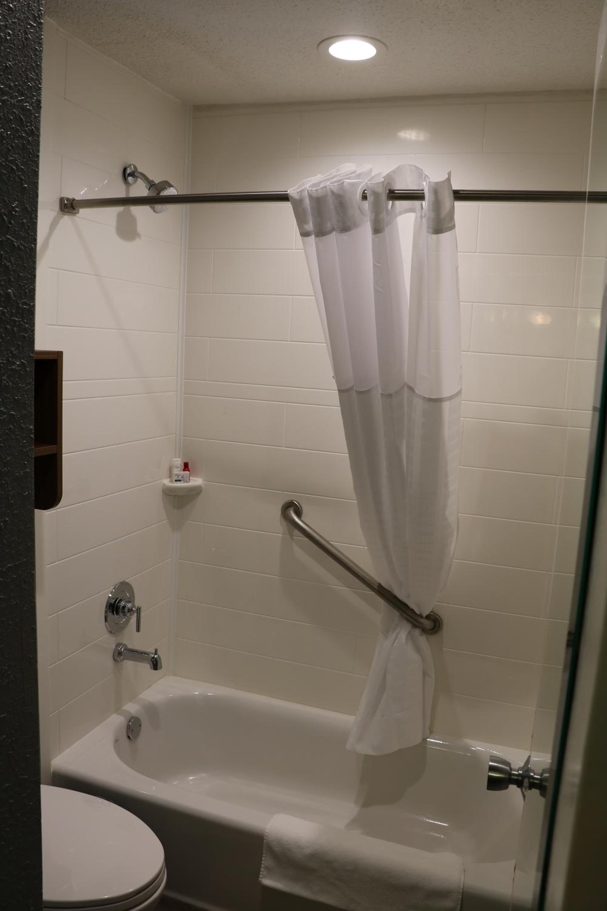Double Room with Two Double Beds - Photo 5