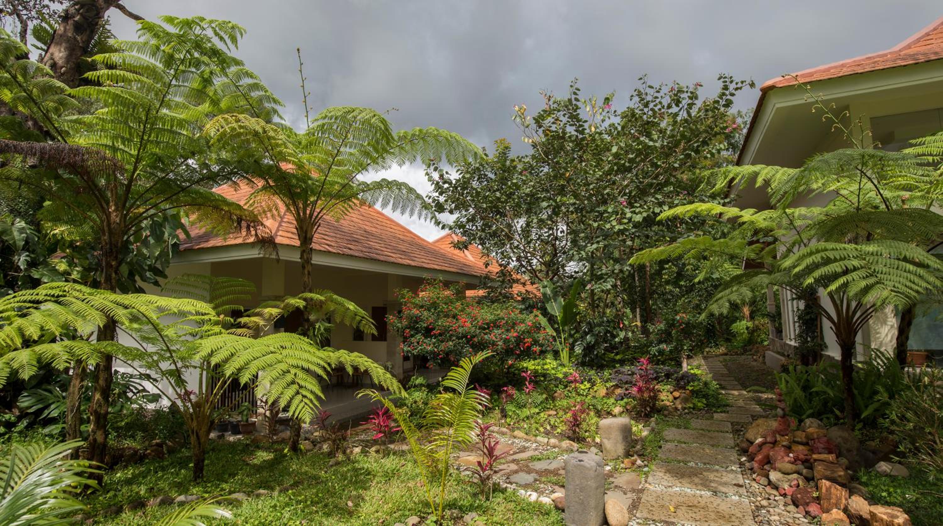 Villa with Garden View - Photo 15