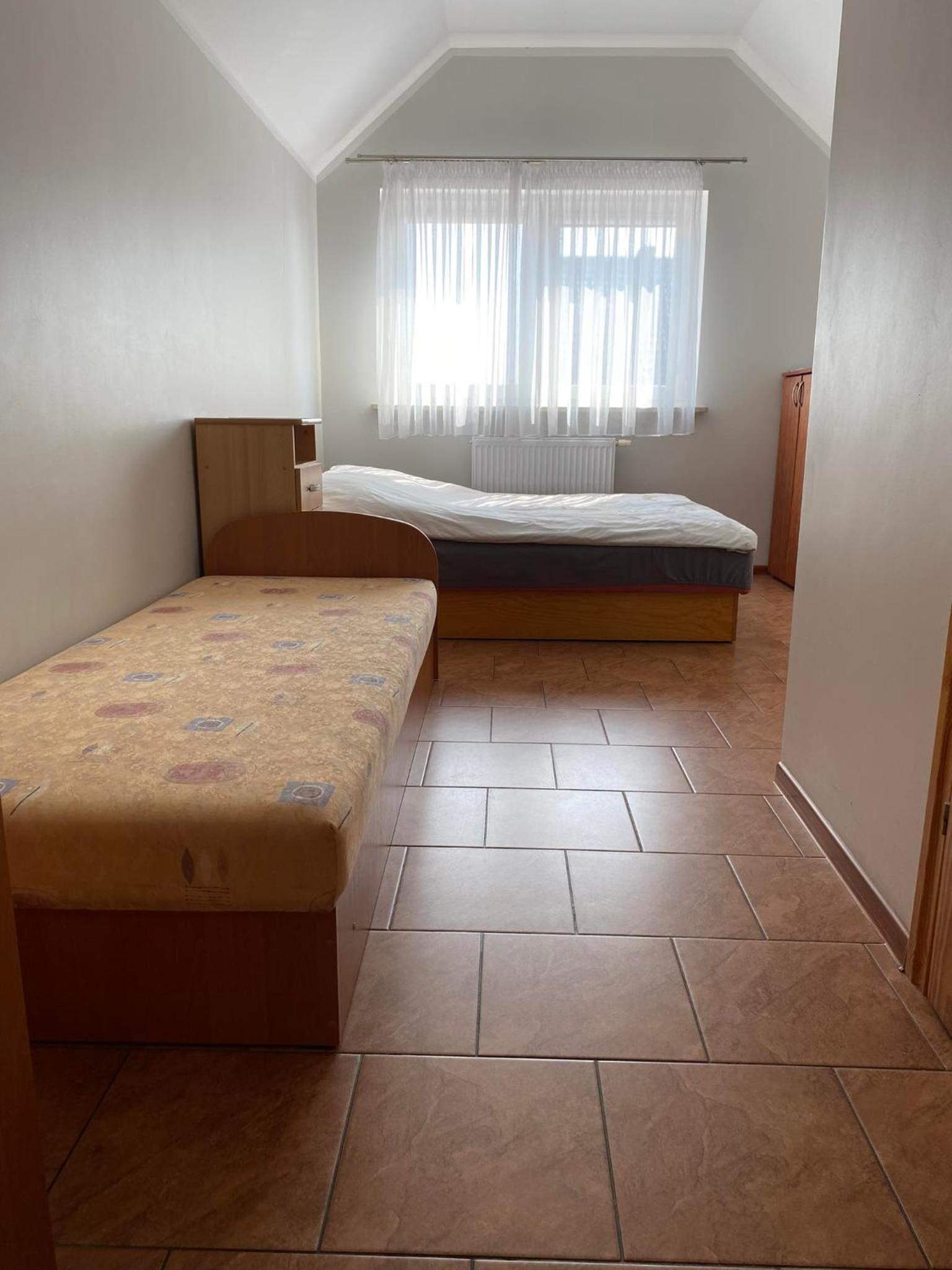 Triple Room with Bathroom - Photo 3