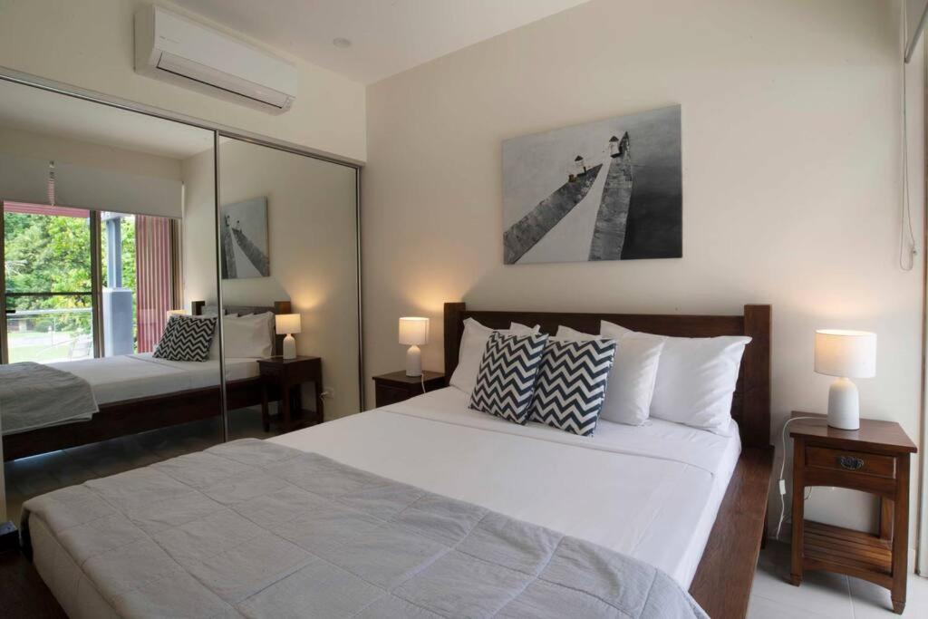 Three-Bedroom House photo 1