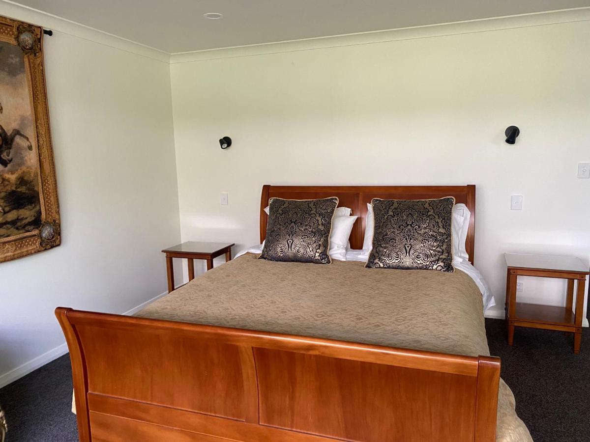 Deluxe King Room photo 2