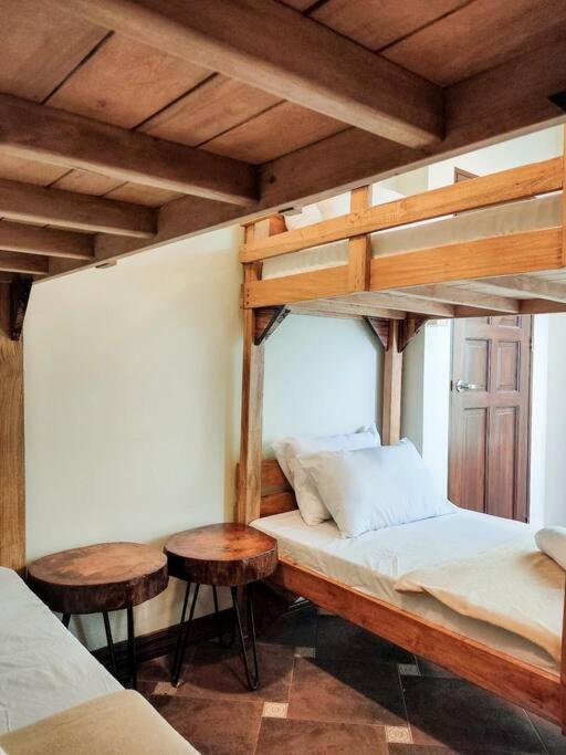 Three-Bedroom House photo 3