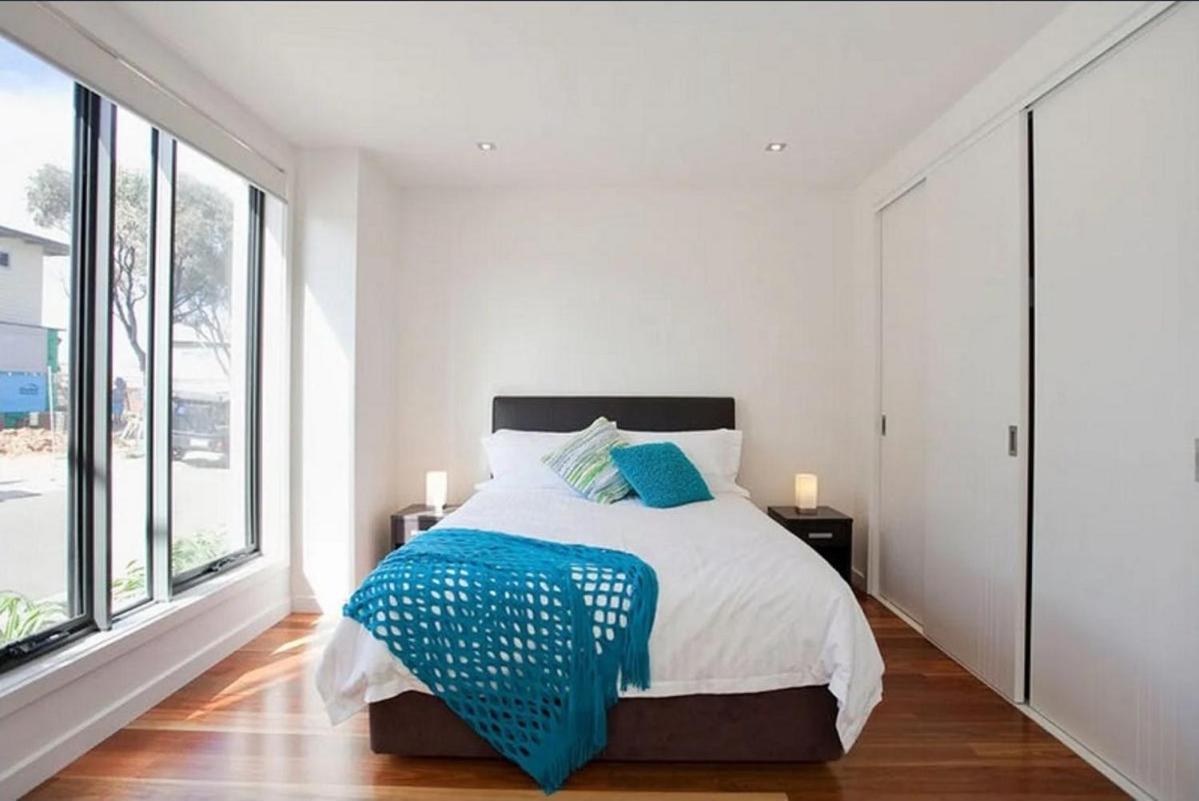 Four-Bedroom House - Photo 12