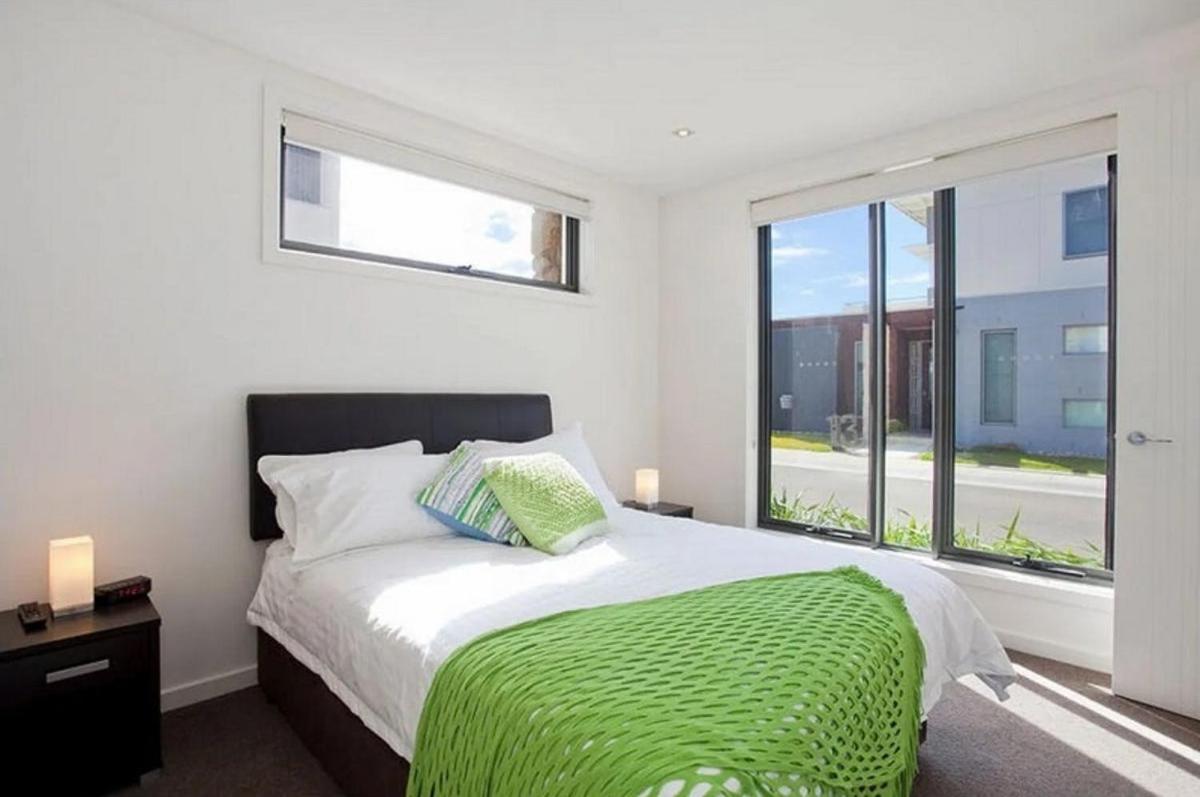 Four-Bedroom House - Photo 11