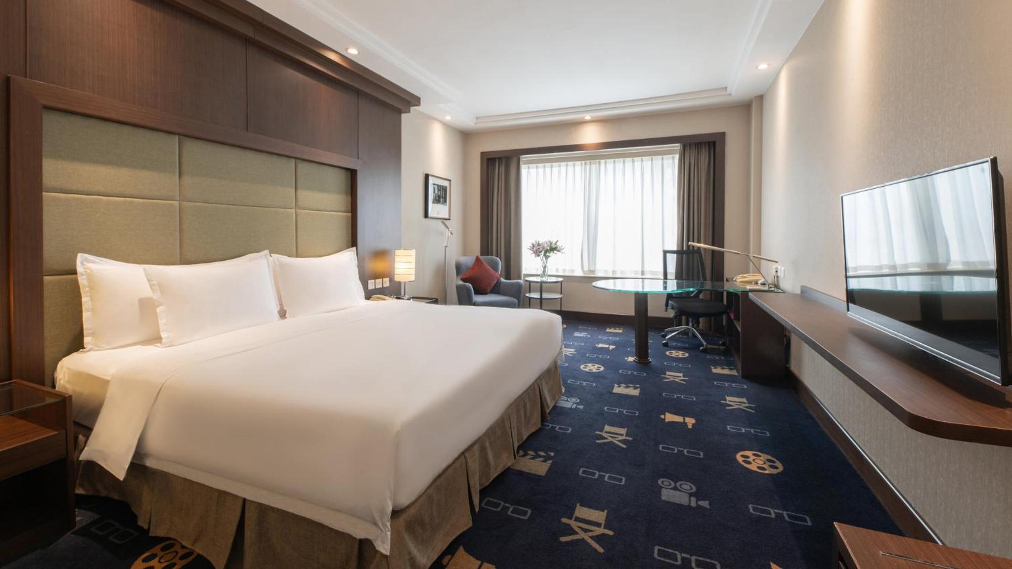 Standard King Room - Technology