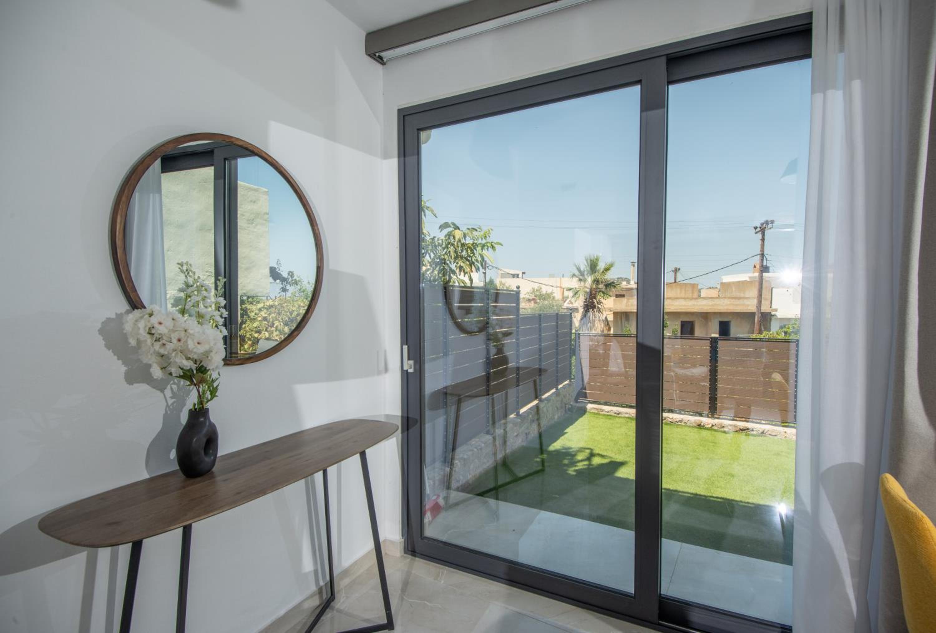 Apartment with Terrace photo 3