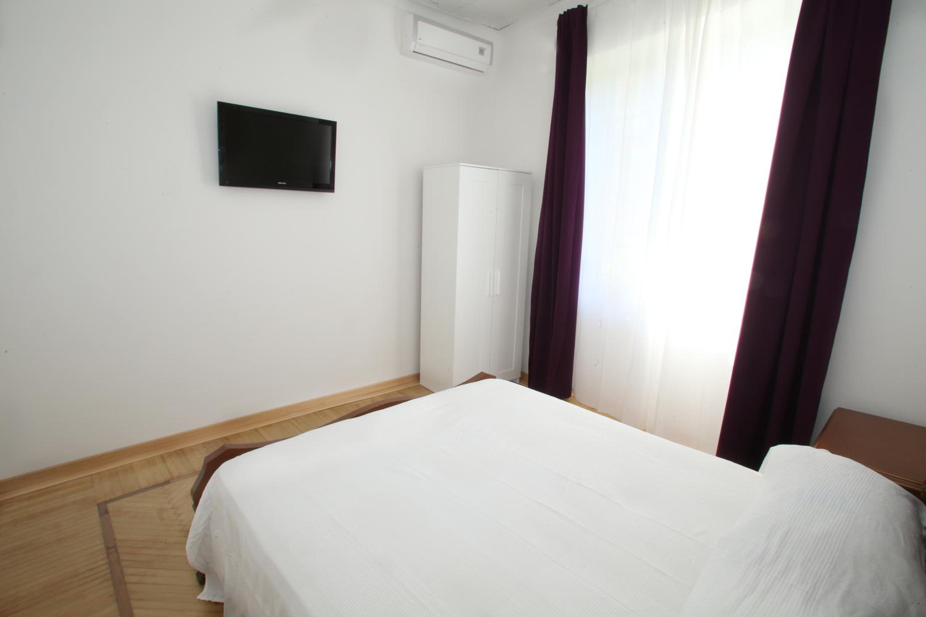 One-Bedroom Apartment with Sea View