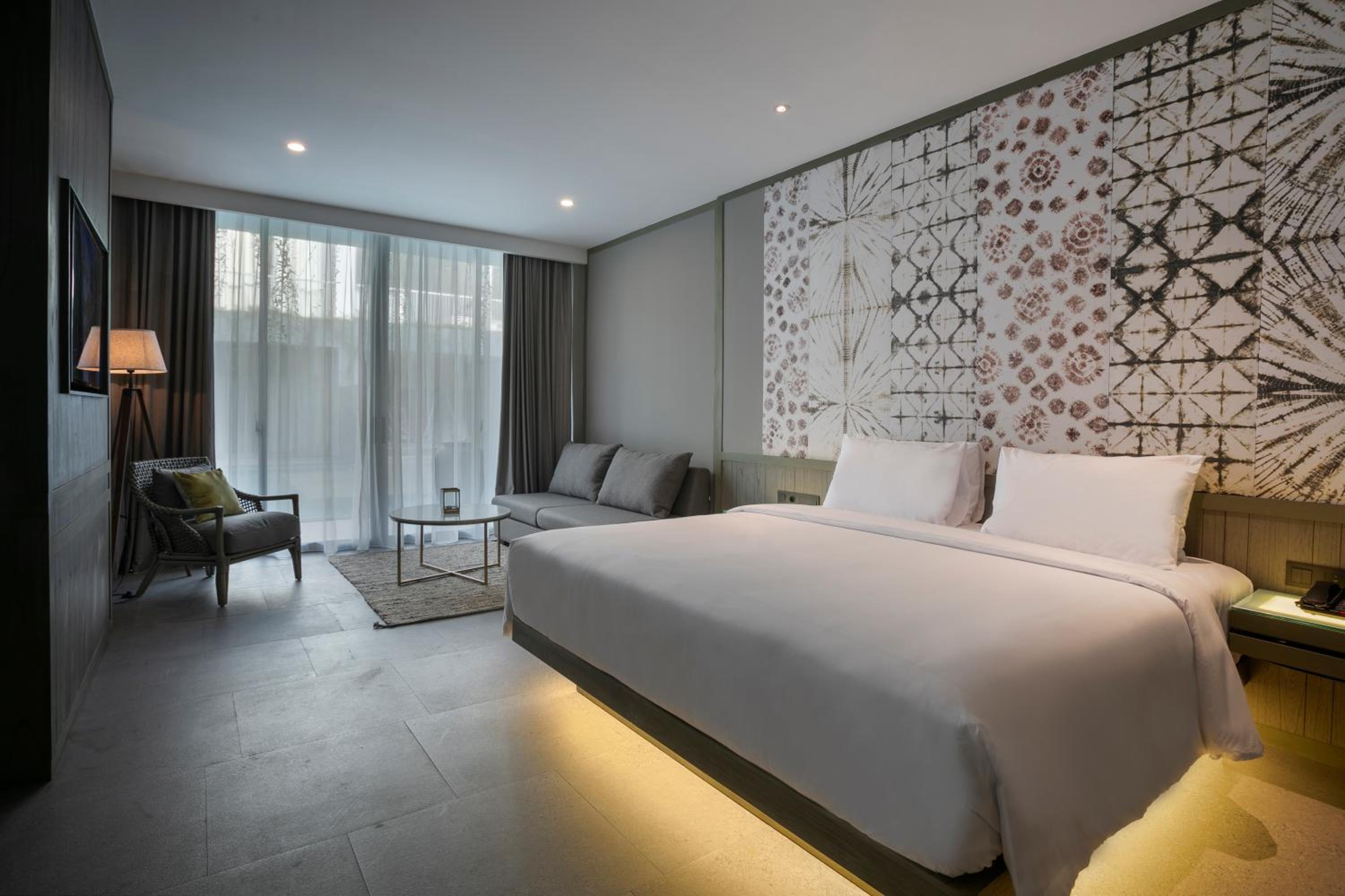 Special Offer - Lagoon Pool Access with Gourmet Breakfast at Tea Room thumbnail 5
