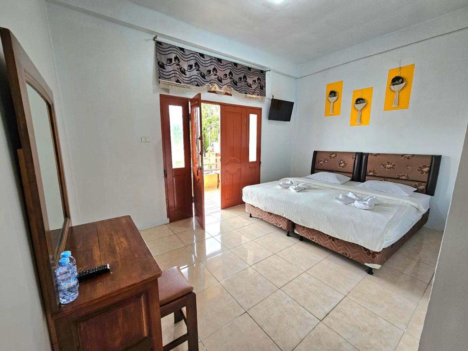 Standard Double Room - Photo 1
