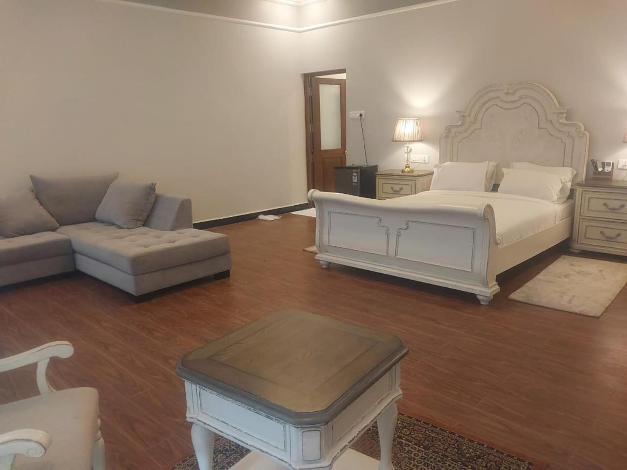 Villa - Photo 4