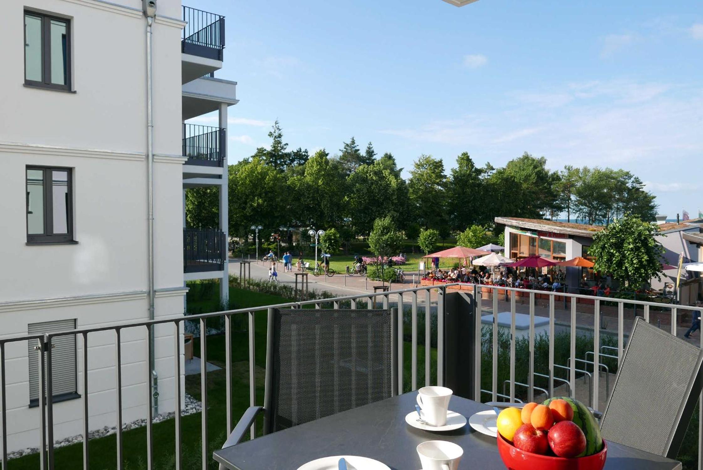 One-Bedroom Apartment with Balcony photo 2
