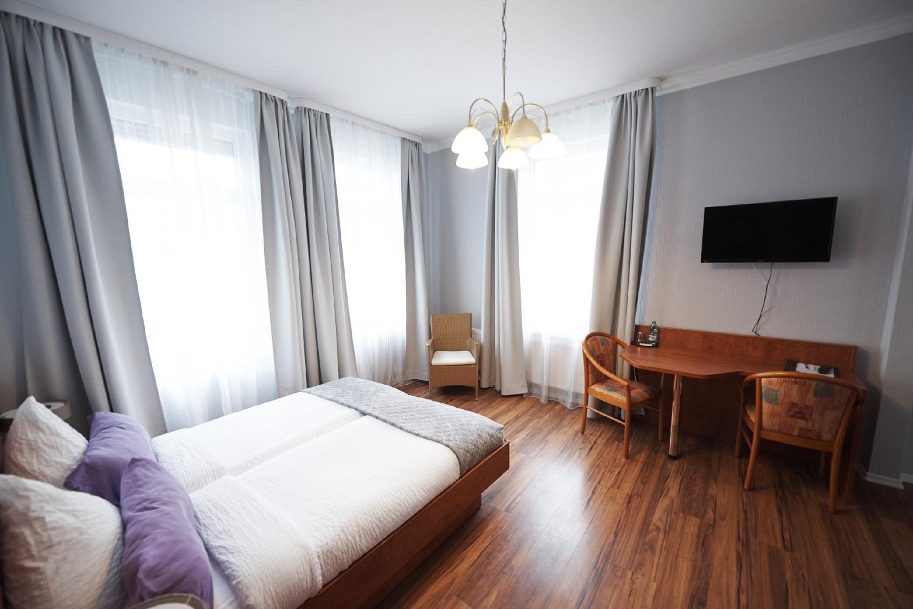 Double or Twin Room photo 1