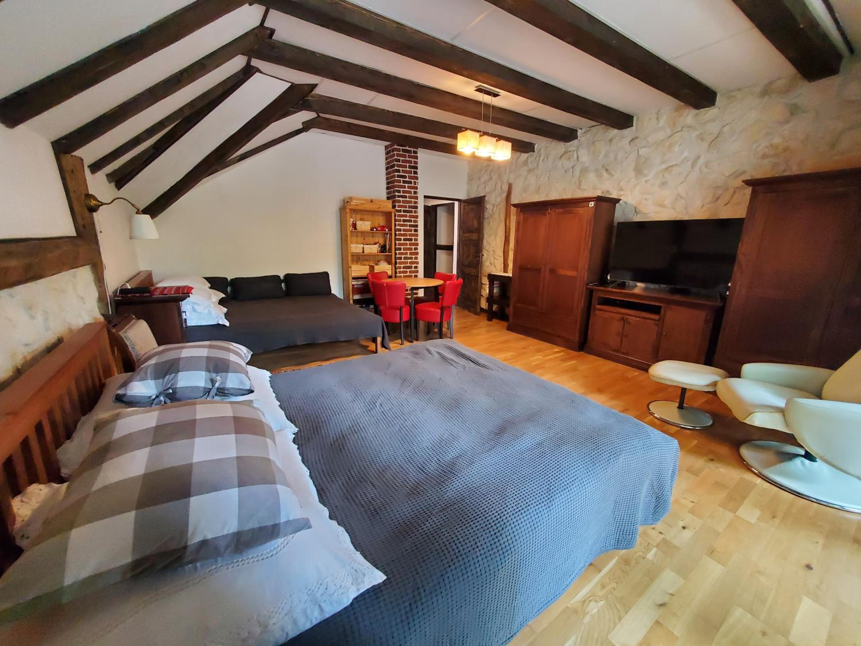 King Room with Two King Beds - Photo 3