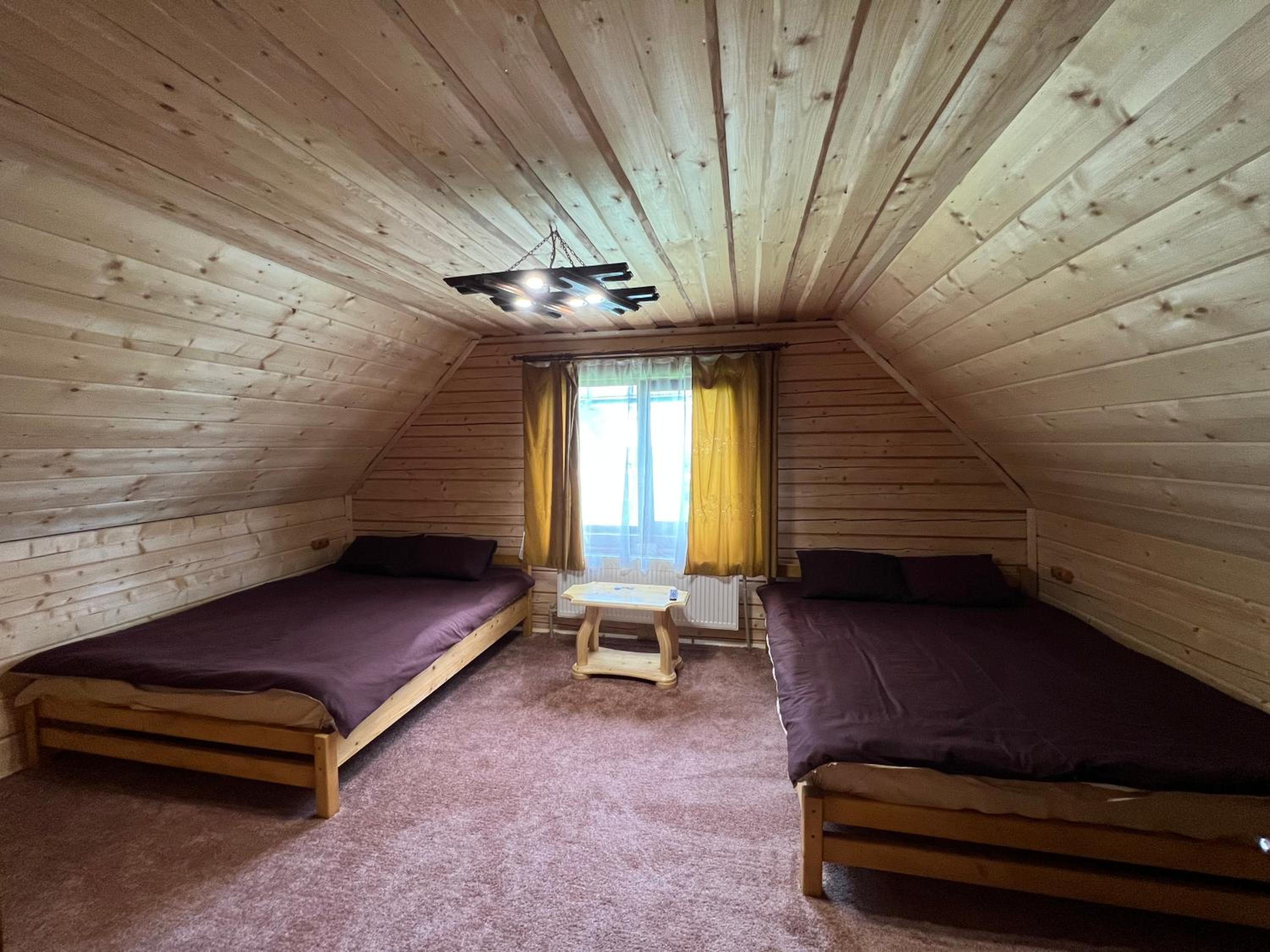 Quadruple Room with Private Bathroom photo 1