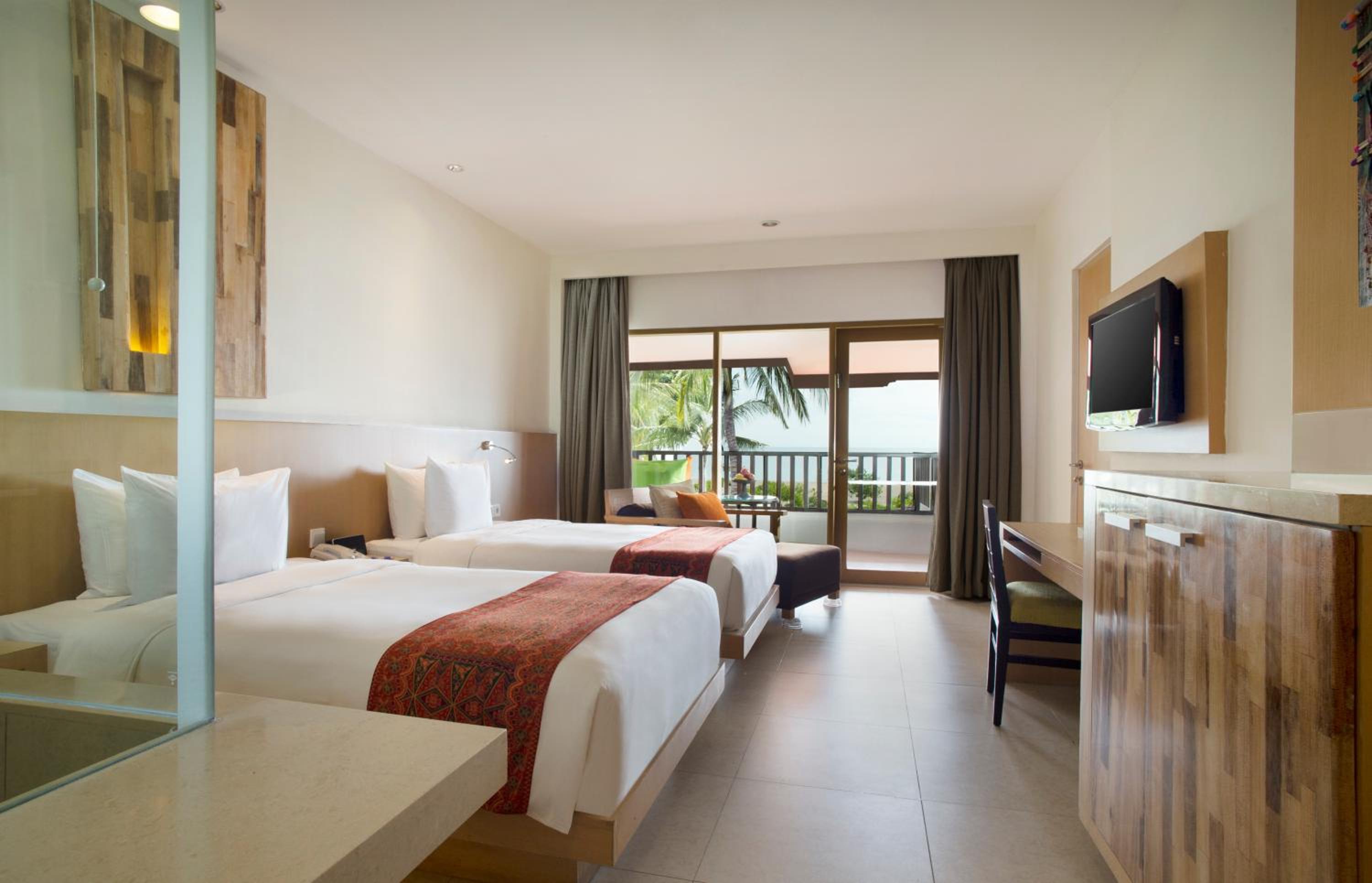 Premium Twin Room With Ocean View - Photo 1