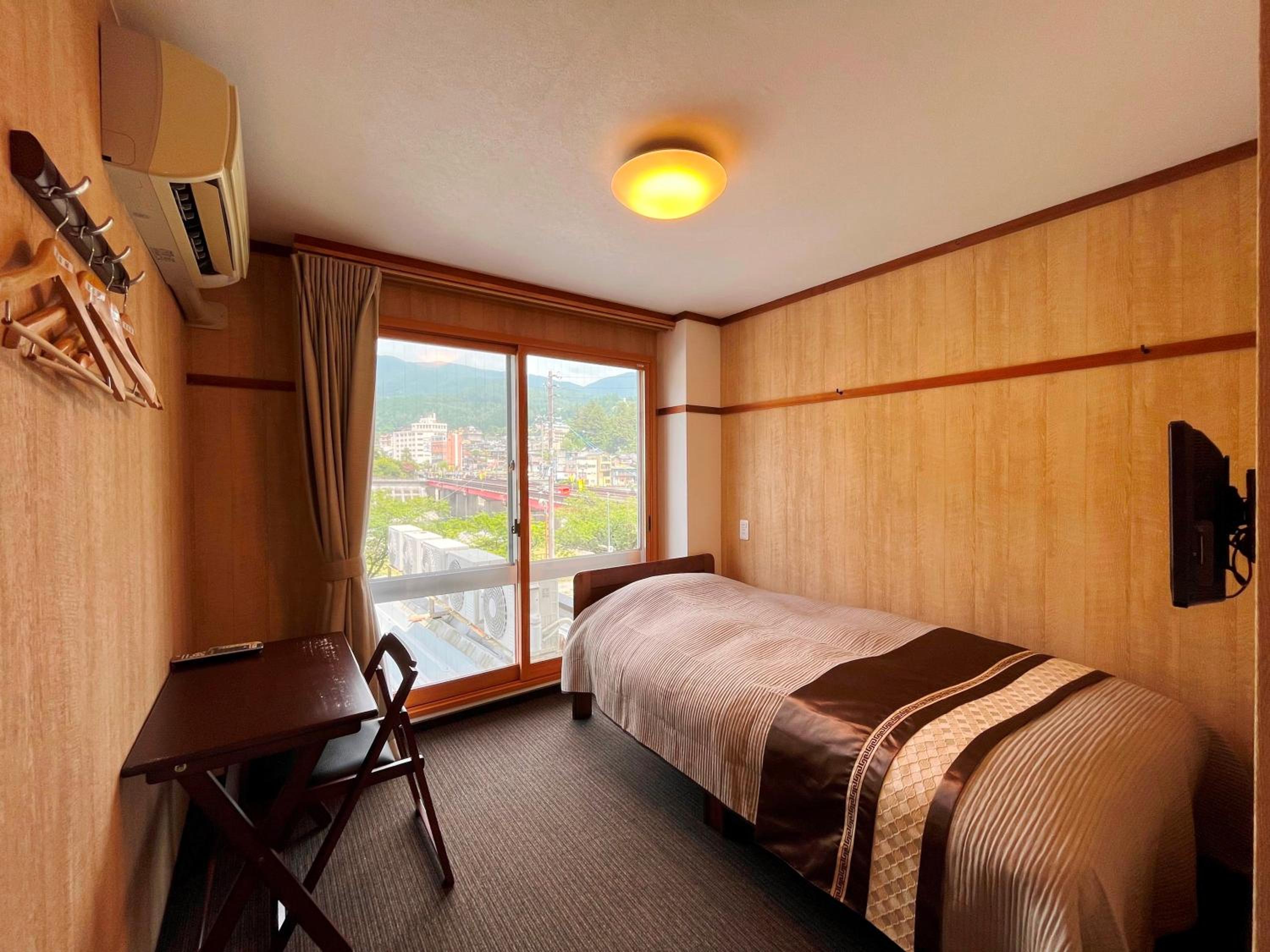 Single Room photo 1