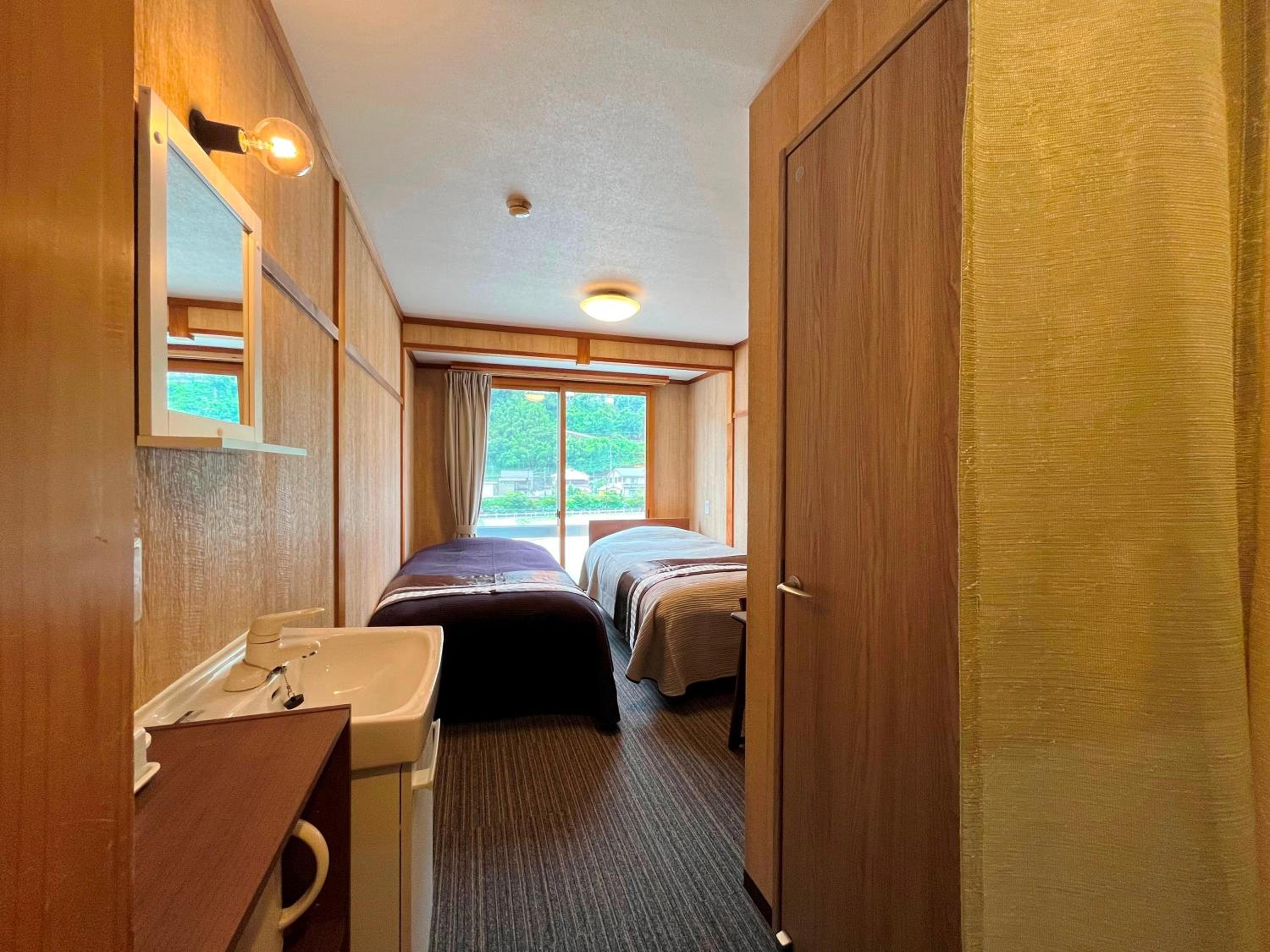 Twin Room photo 2