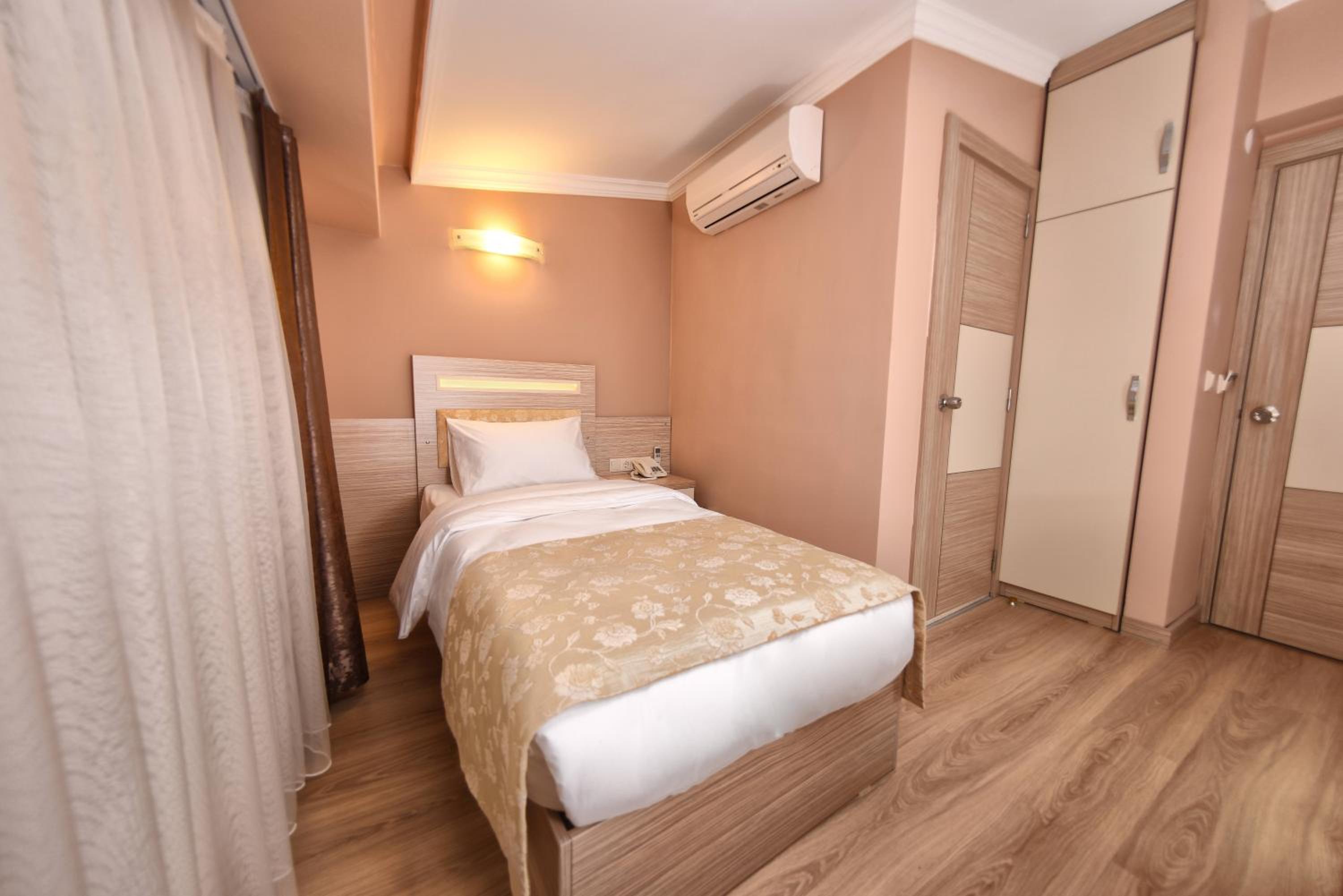 Standard Single Room photo 1