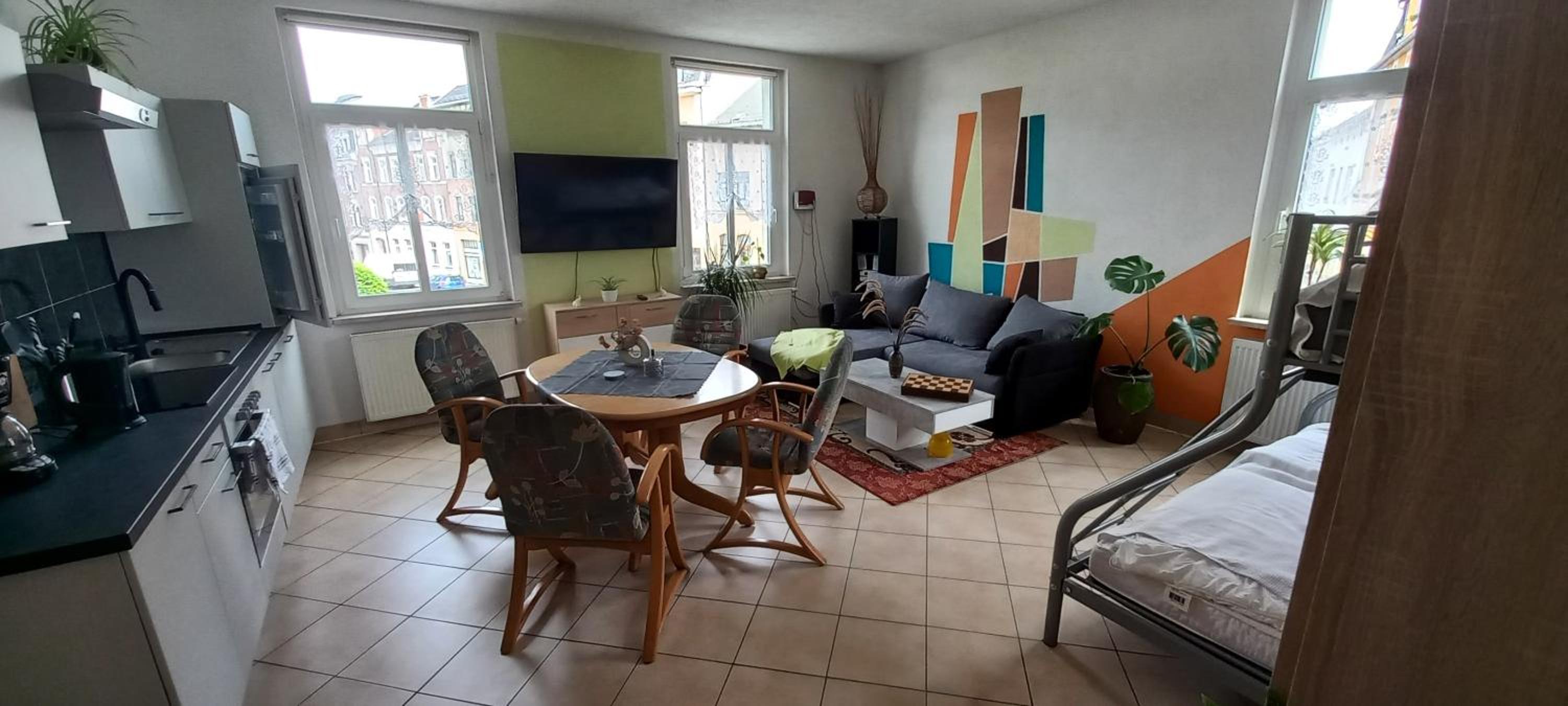 One-Bedroom Apartment photo 1