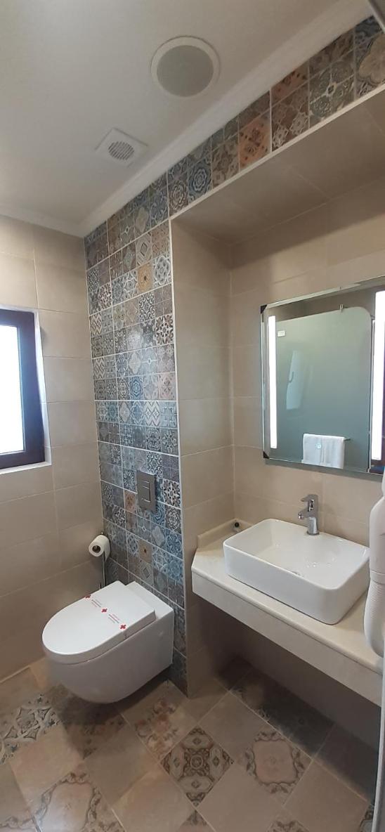Deluxe Double Room - Photo 8