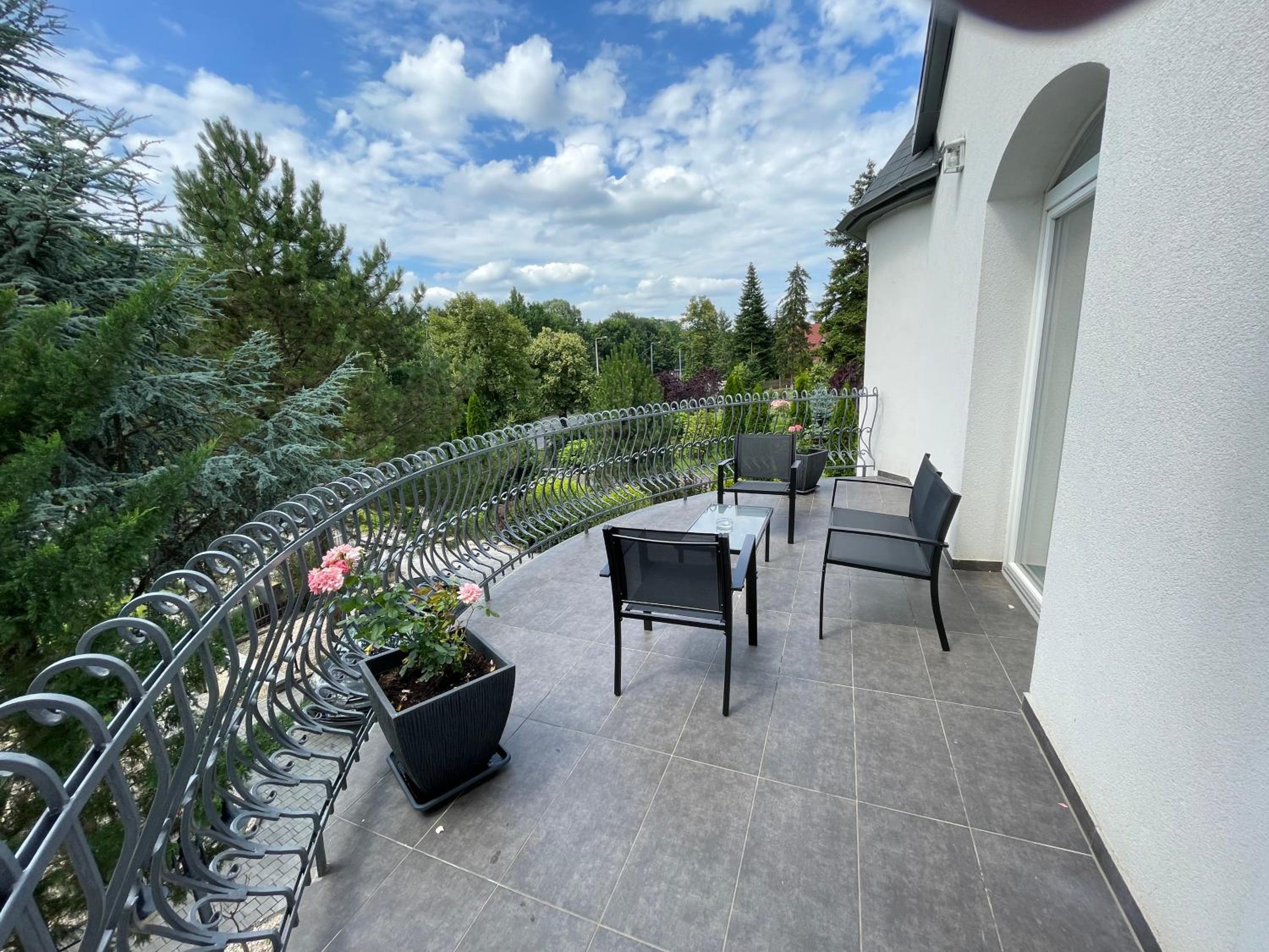 Deluxe Double Room with Balcony photo 1