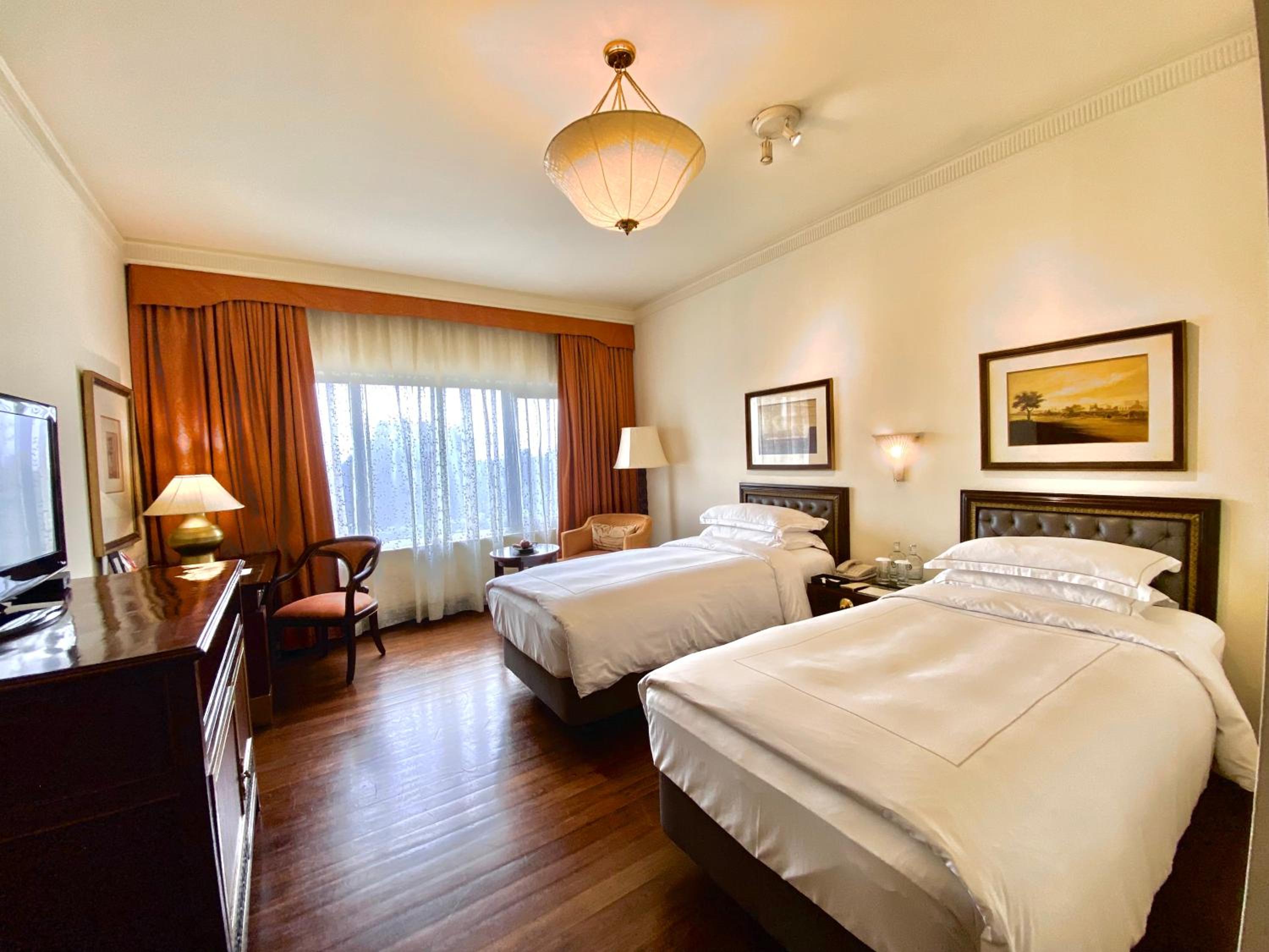Deluxe Room Various View  Twin Bed - Photo 1