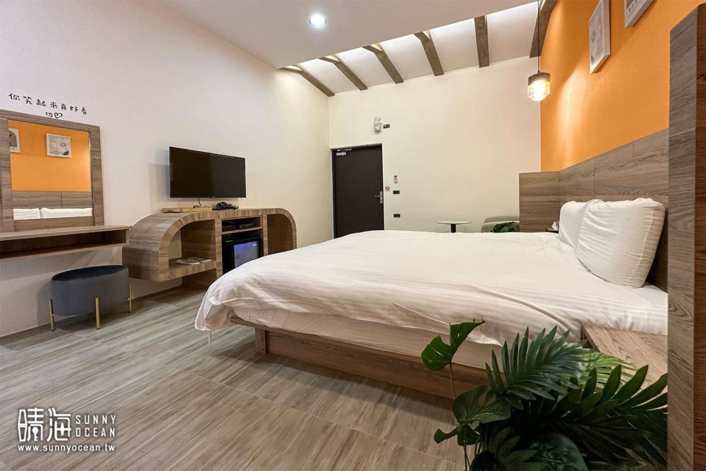 Queen Room with Garden View photo 3