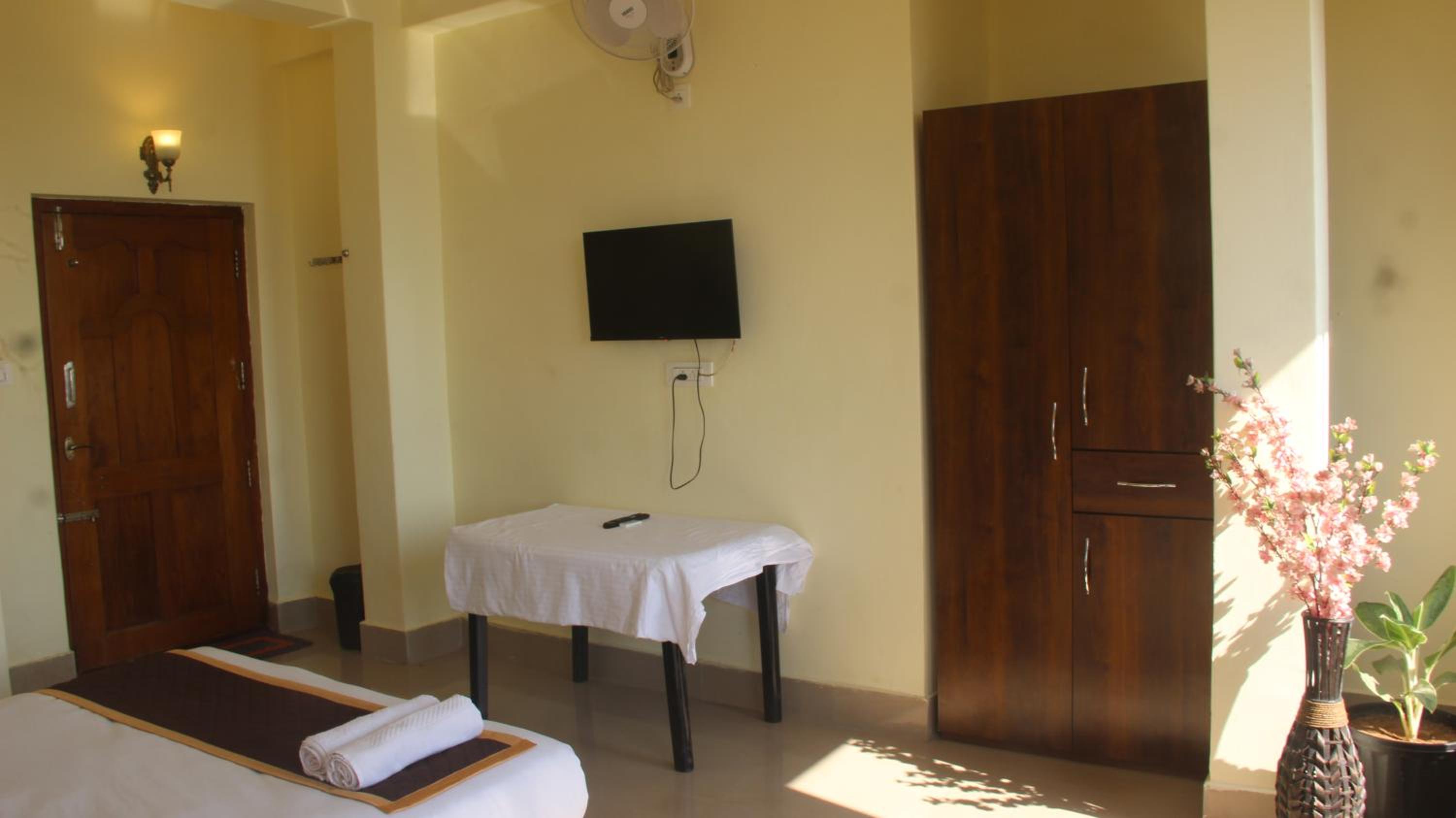 Deluxe Queen Room photo 2