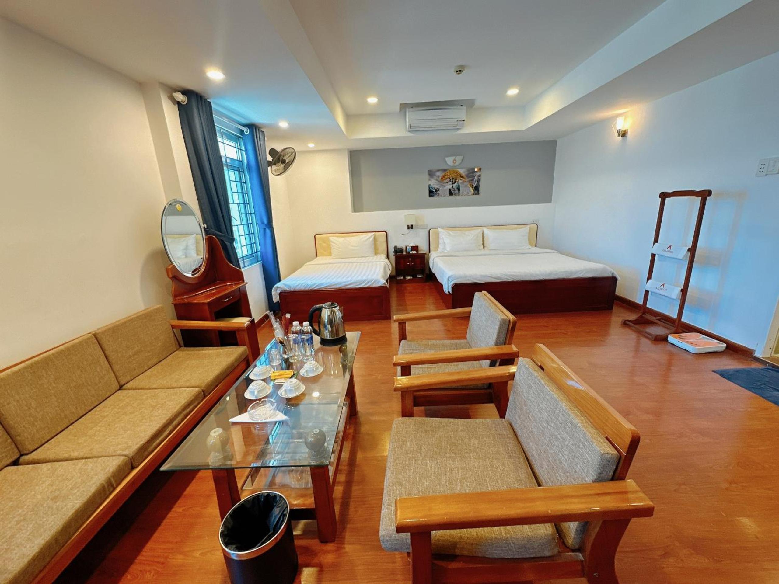 Deluxe Family Room - Photo 8