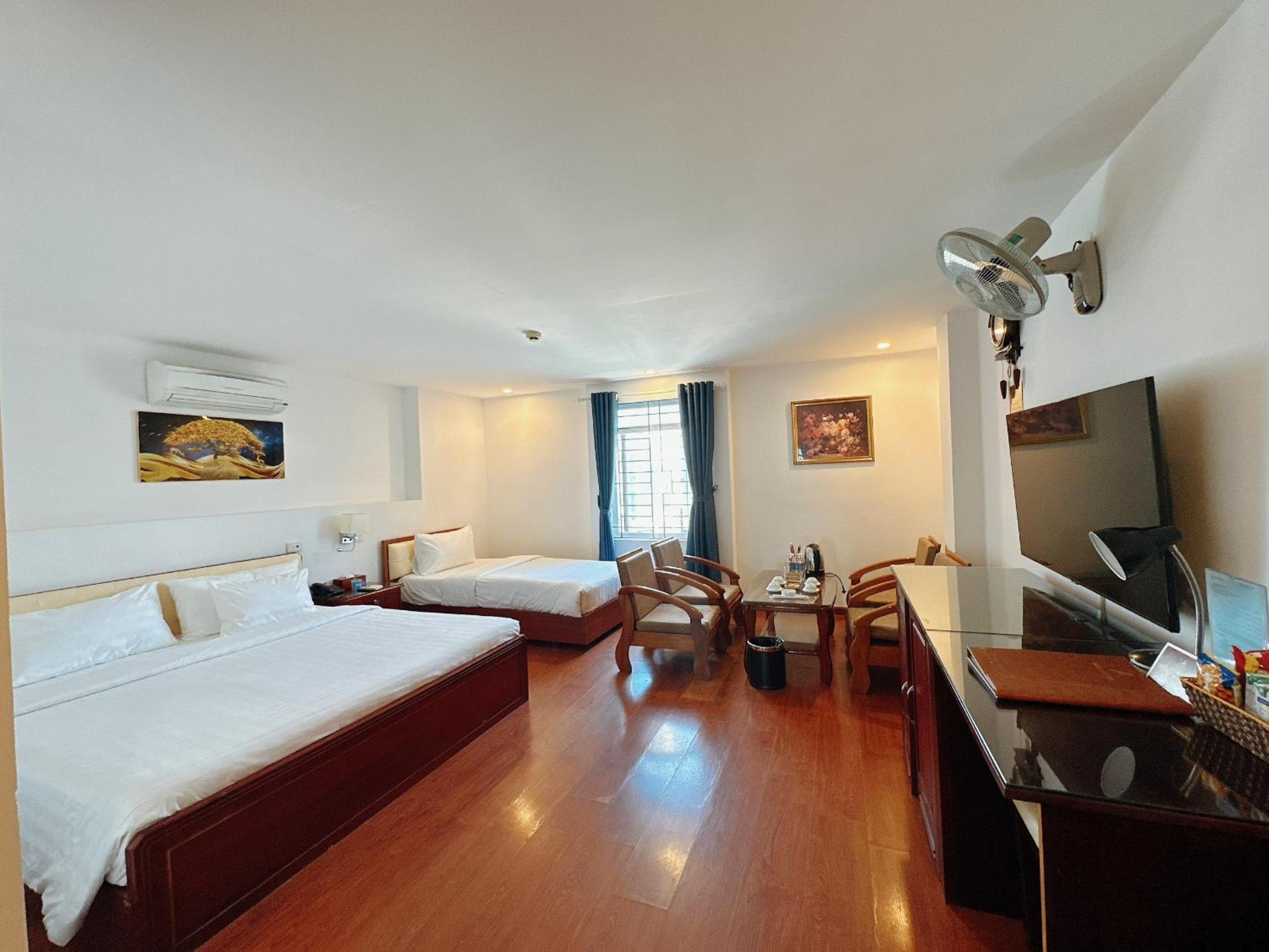 Deluxe Family Room - Photo 10