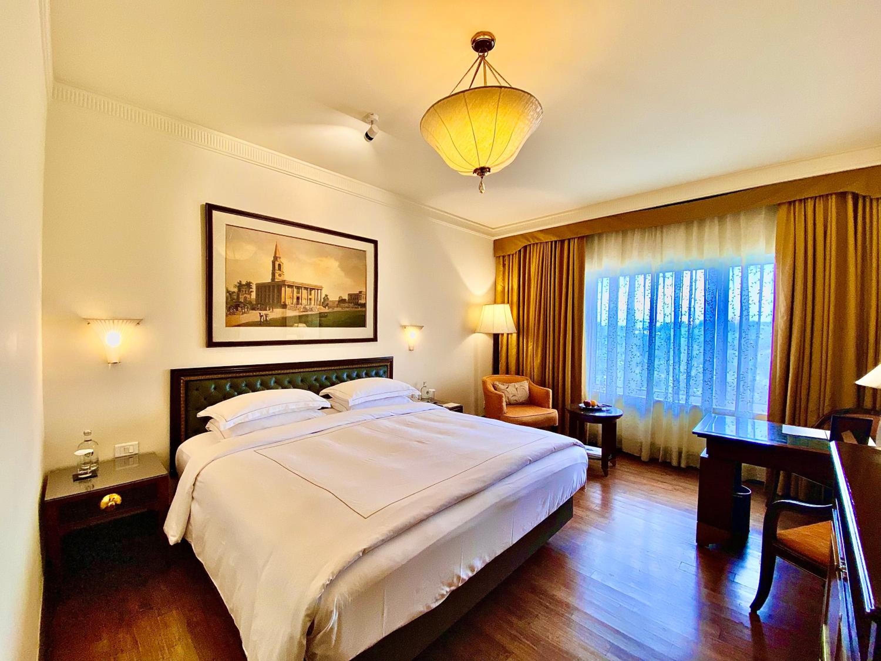 Deluxe Room Various View King Bed Deluxe Room Various View King Bed