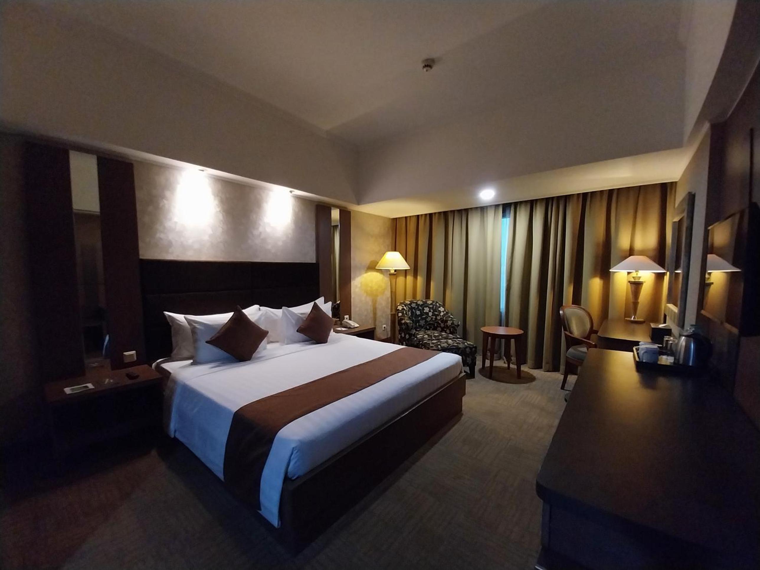 Large Double Room