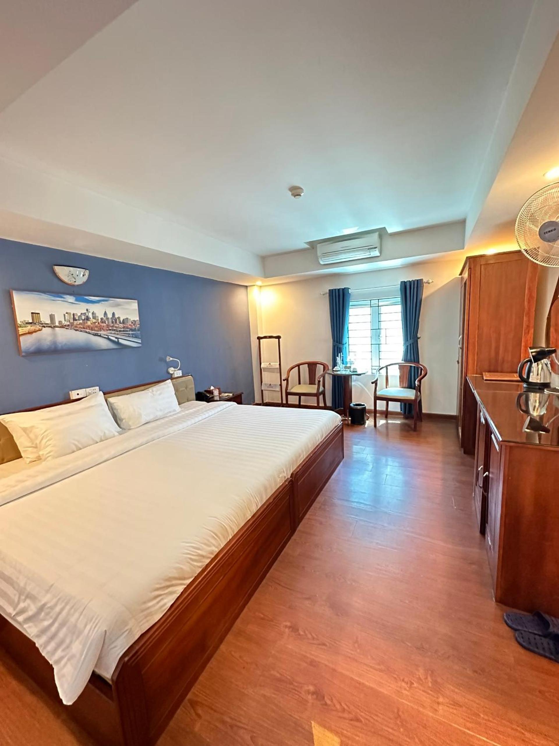 Deluxe Double Room - Photo 9