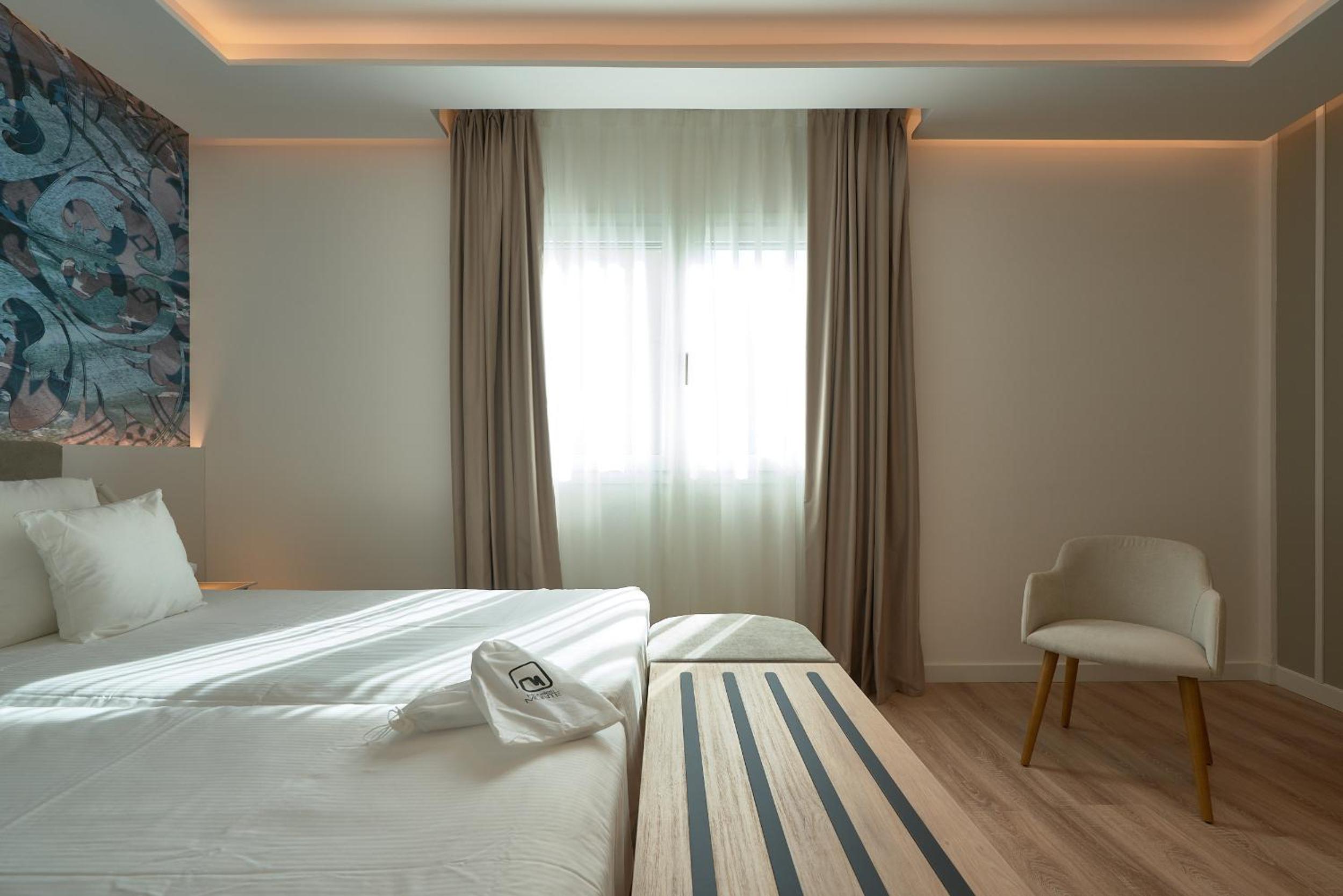 Double or Twin Room - Photo 7