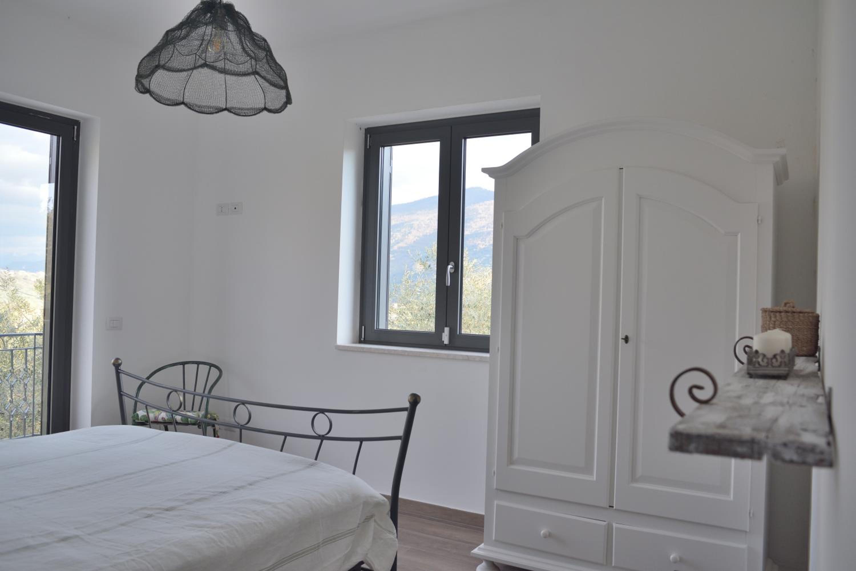 Large Double Room photo 1