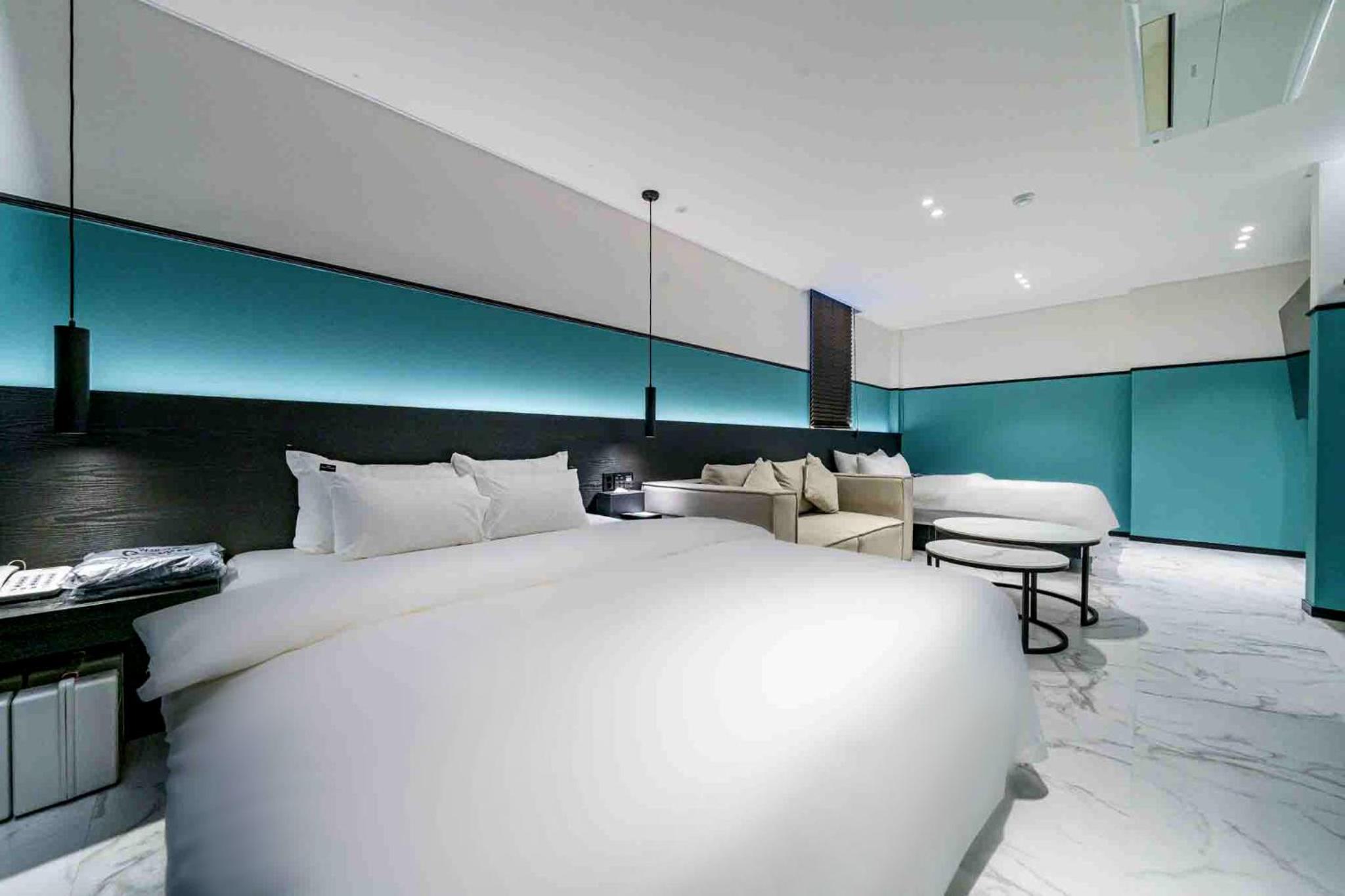 DoubleDouble Twin Room - Photo 4