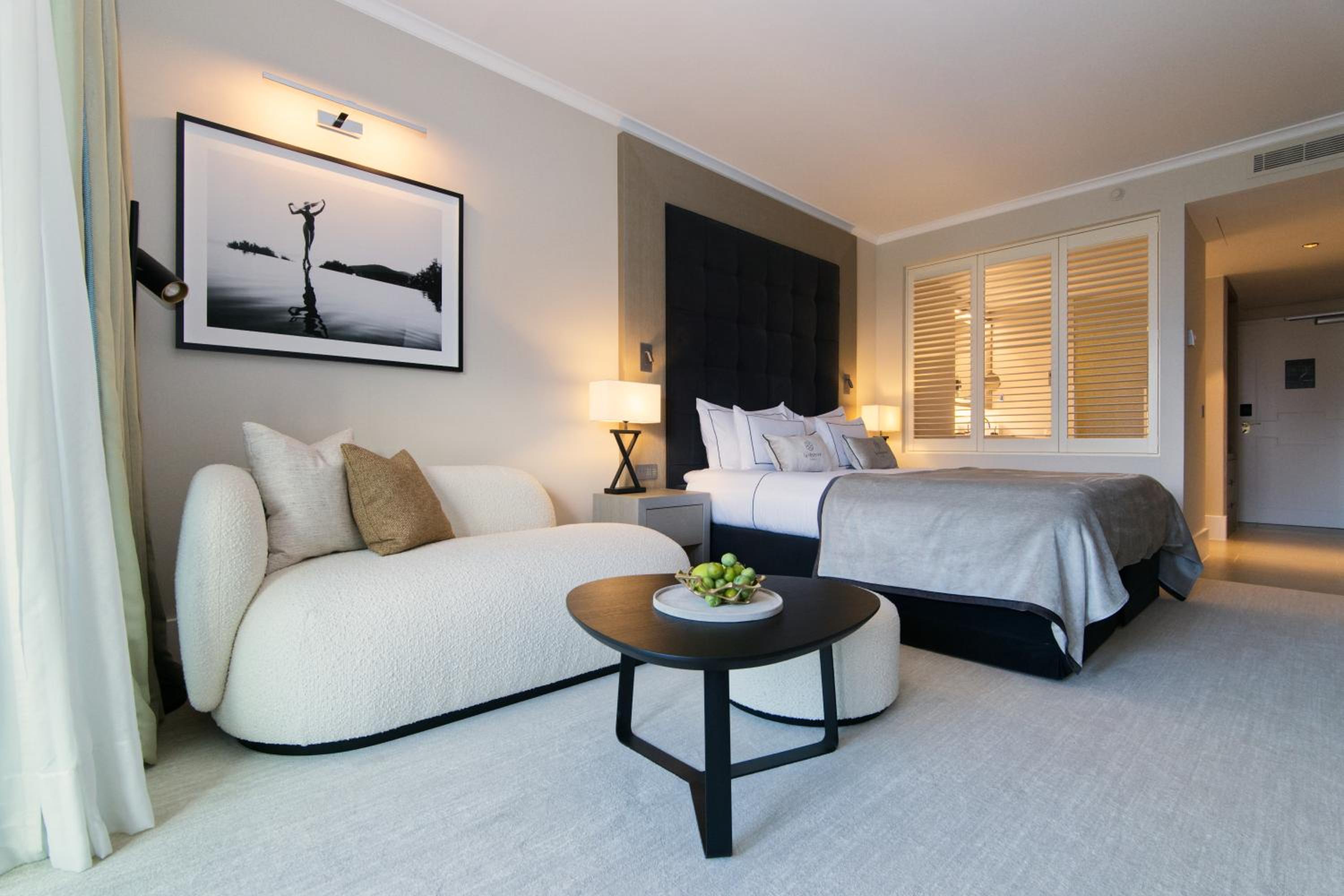 Deluxe Room with Casino View
