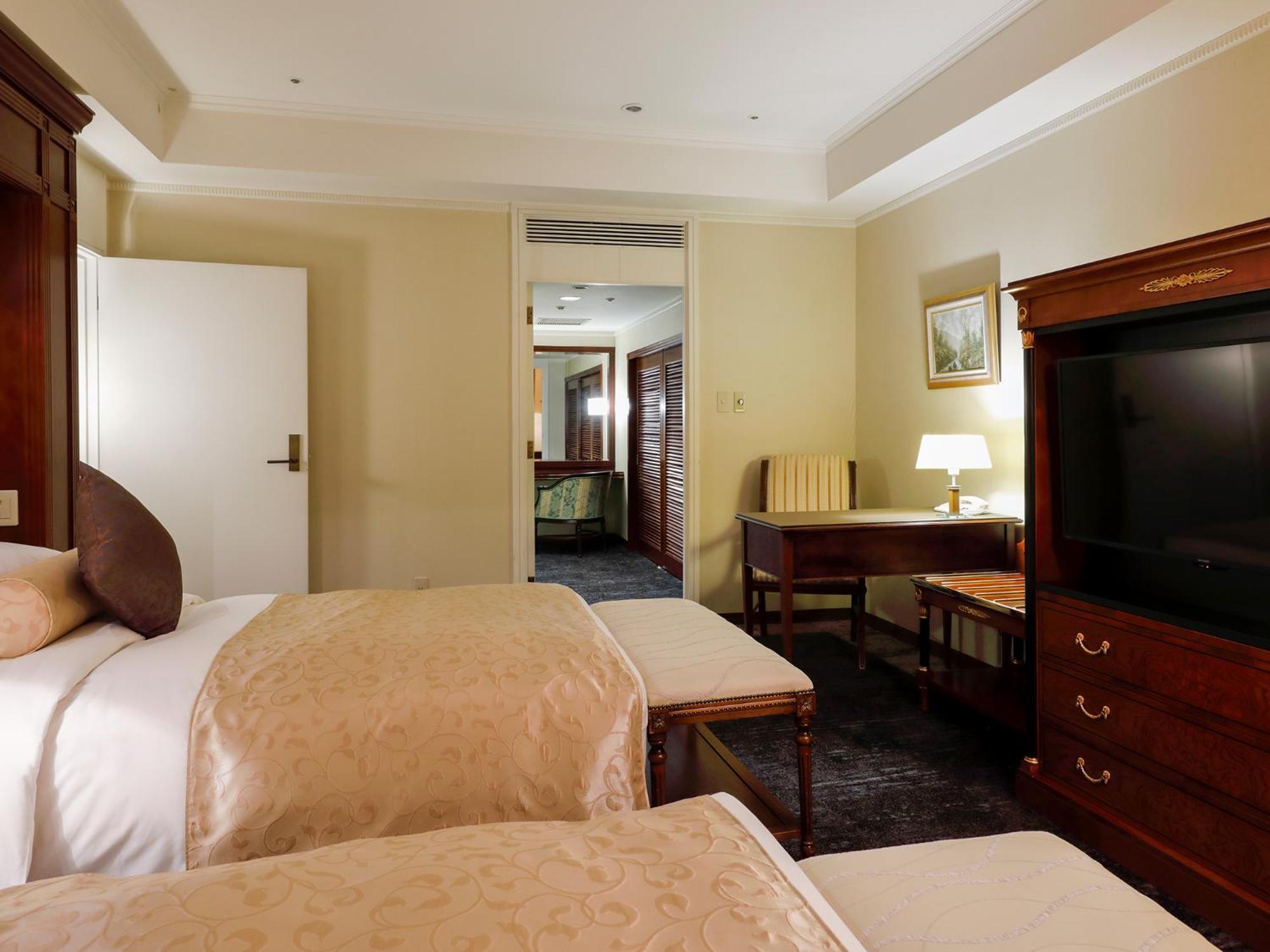 Royal Suite - Non Smoking - Photo 13