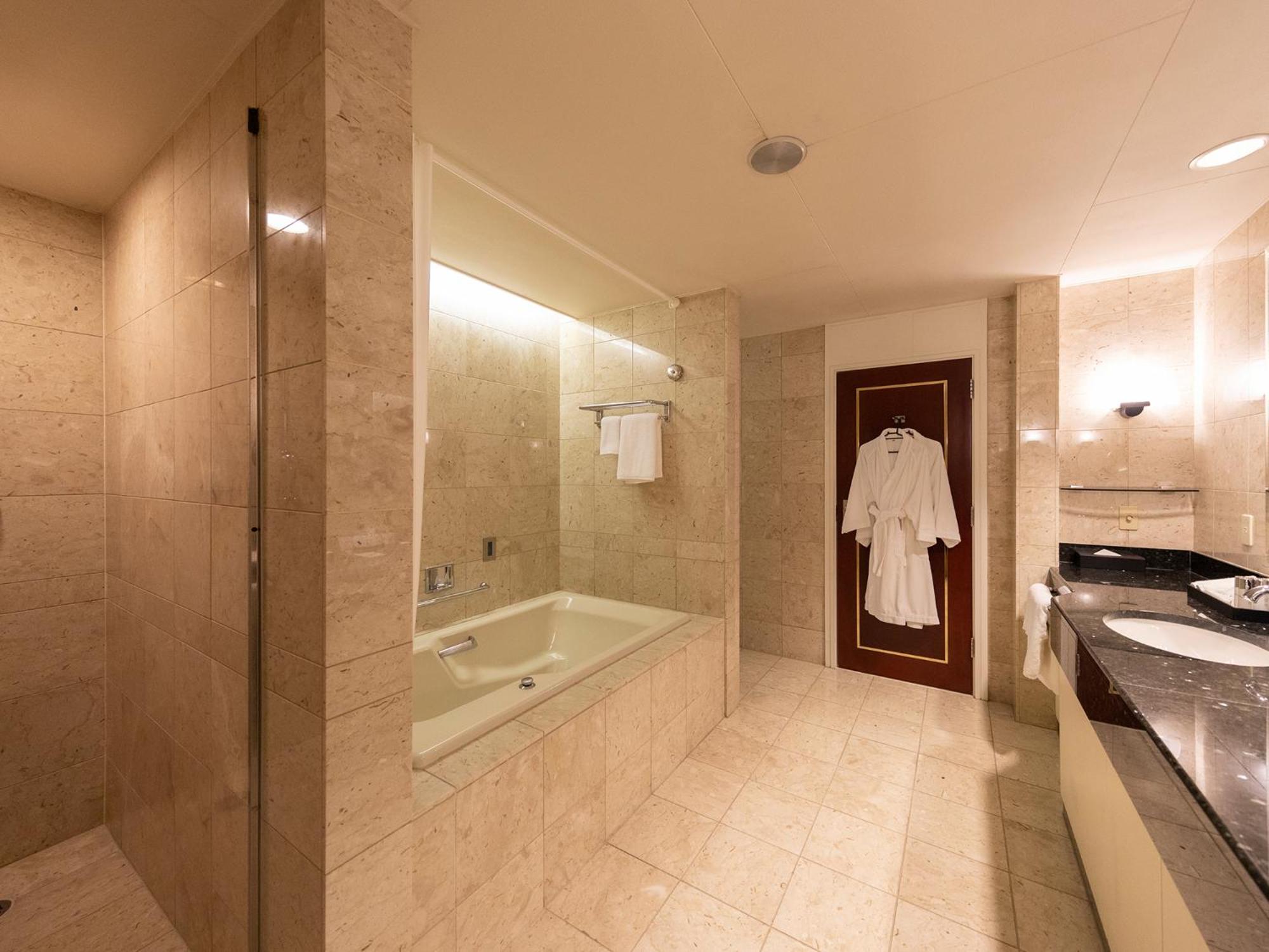 Royal Suite - Non Smoking - Photo 8