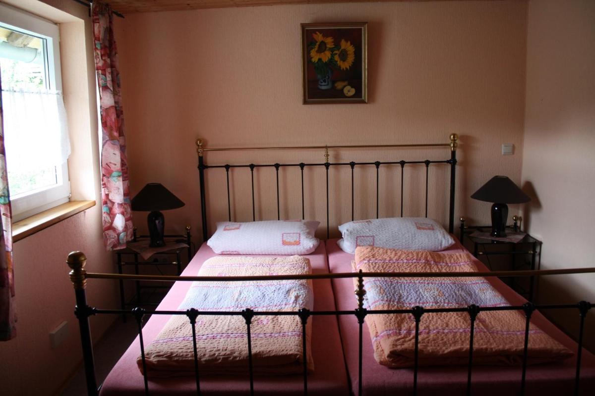 One-Bedroom Apartment - Annex photo 2